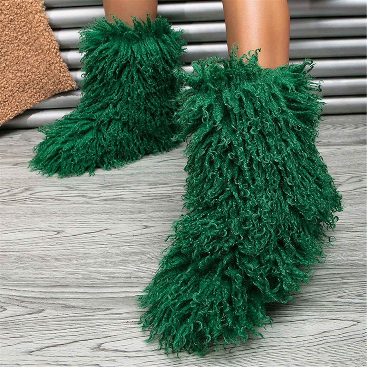 YESBOR Women's Curly Faux Fur Snow Boots Fluffy Fuzzy Furry Winter Outdoor Flat Booties