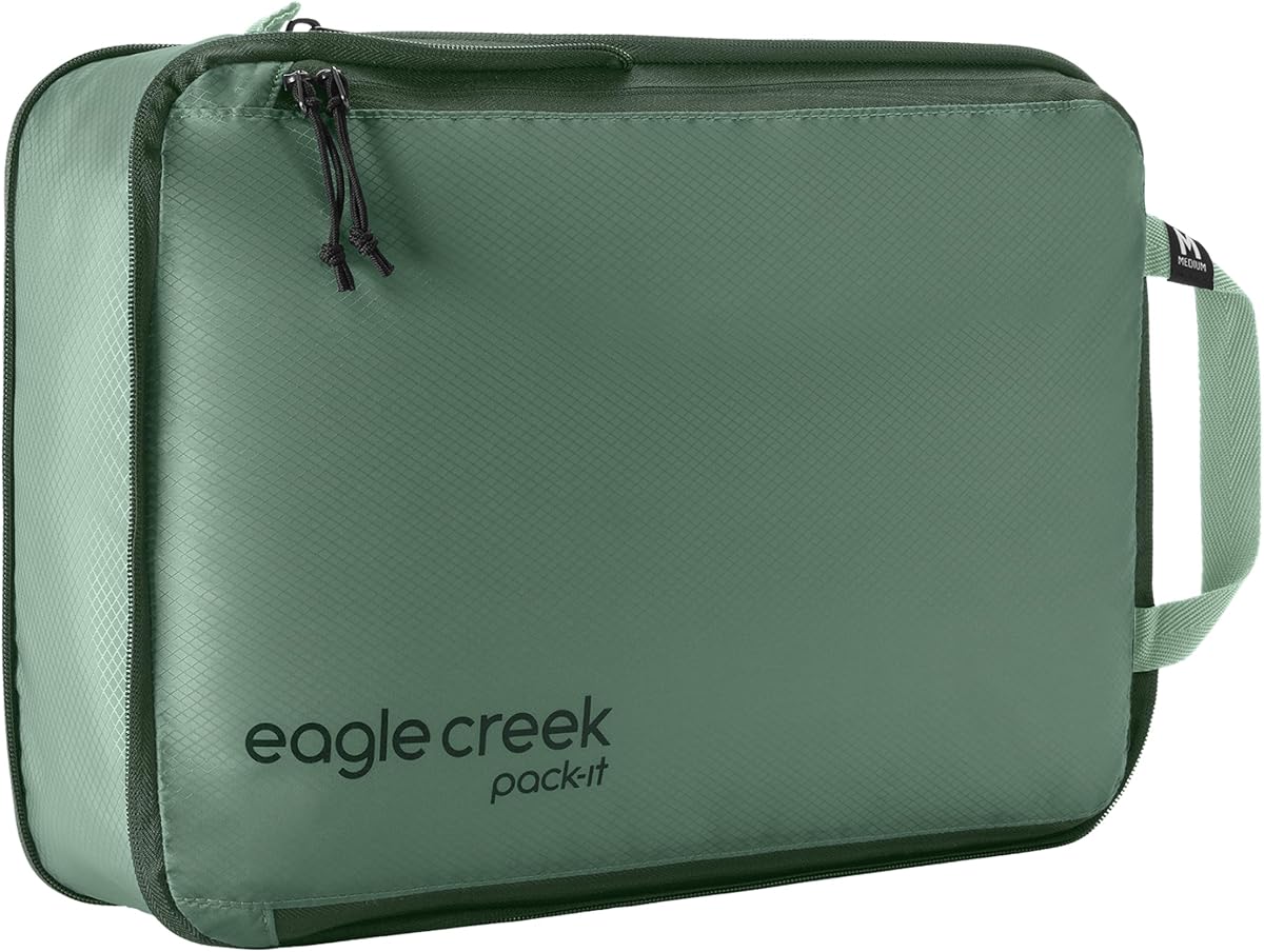 Eagle Creek Pack-It Isolate Compression Cube, Medium, Willow Green | Lightweight Cube for Optimizing Luggage Space, Zippered Pouch, Convenient Top Handle for Easy Carrying