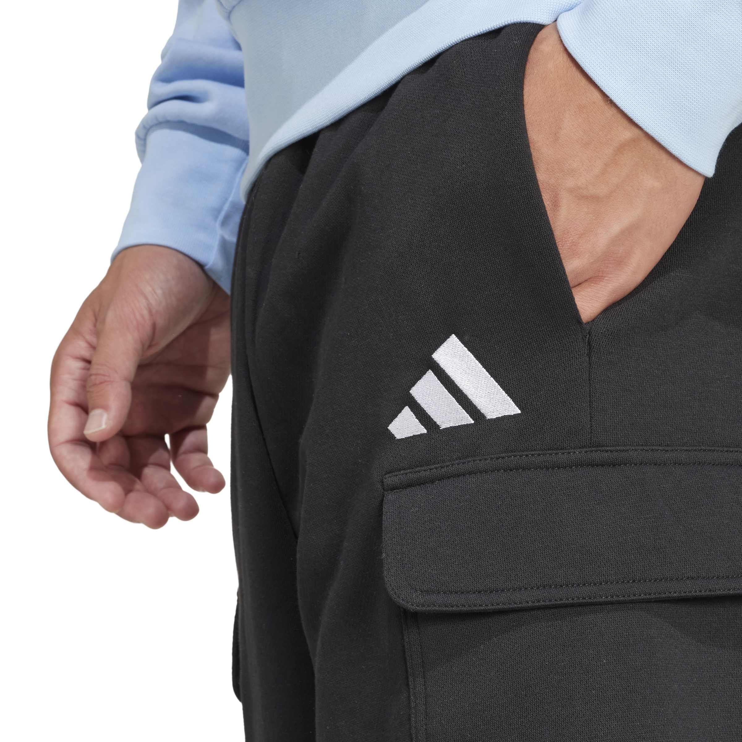 adidas Herren Essentials FEELCOZY Fleece Cargo Short
