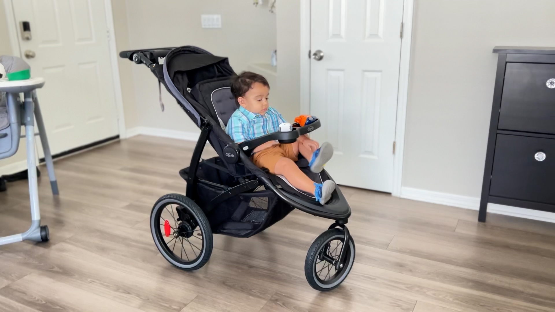 Watch Graco FastAction Jogger LX Stroller, Redmond on Amazon Live