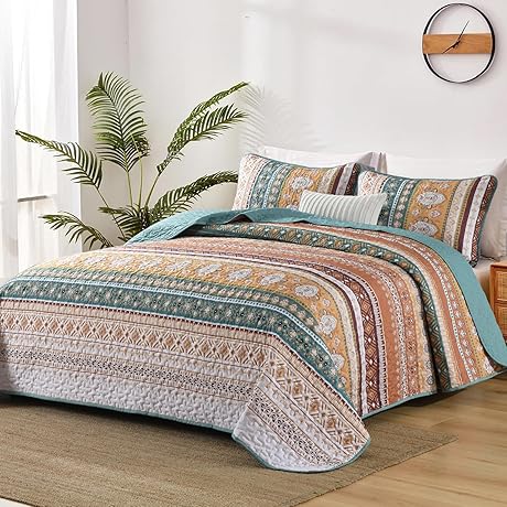 Exquisite Boho Queen-Size Quilt Set for a Vibrant and Cozy Retreat