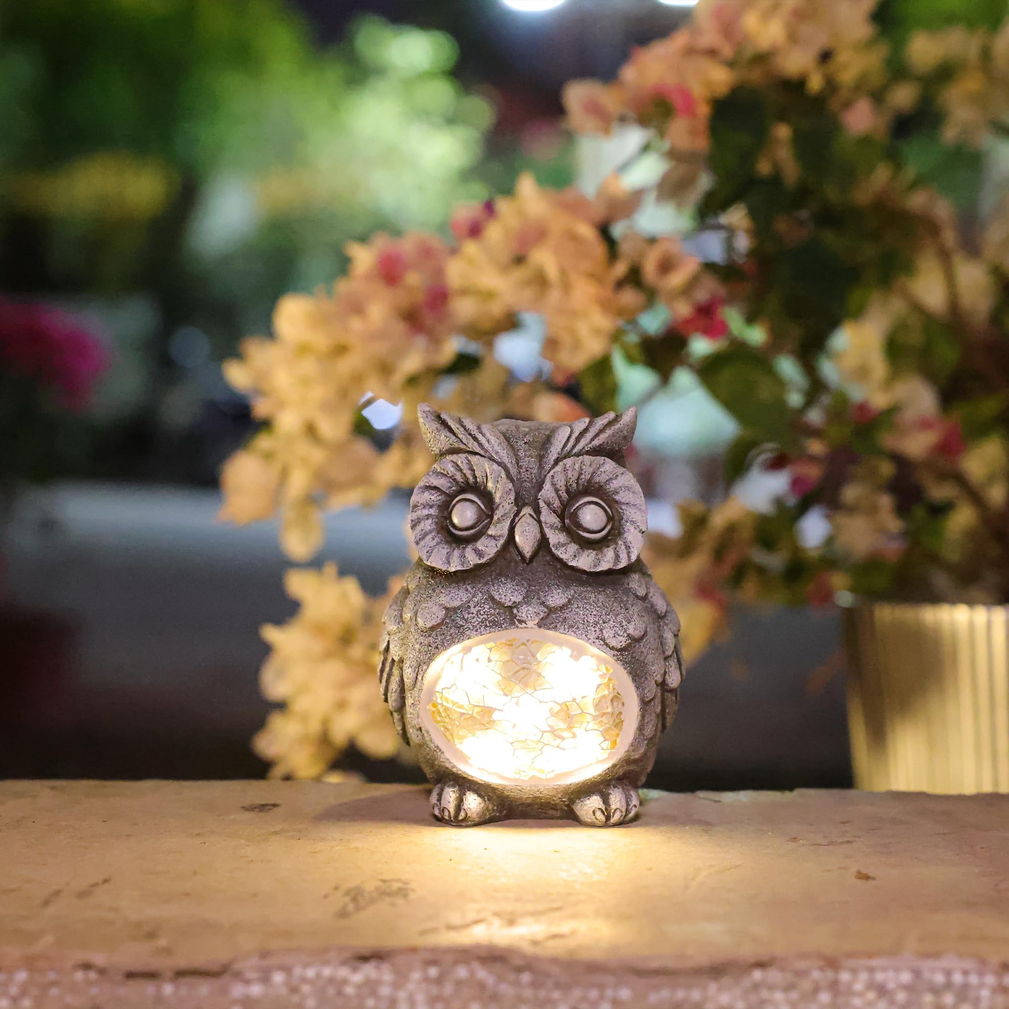 Garden Statue Owl,Solar Owl Decor for Outdoor,Resin Owl Figurine with Solar Light for Patio,Balcony,Yard,Lawn Ornament,Perfect Garden Gift