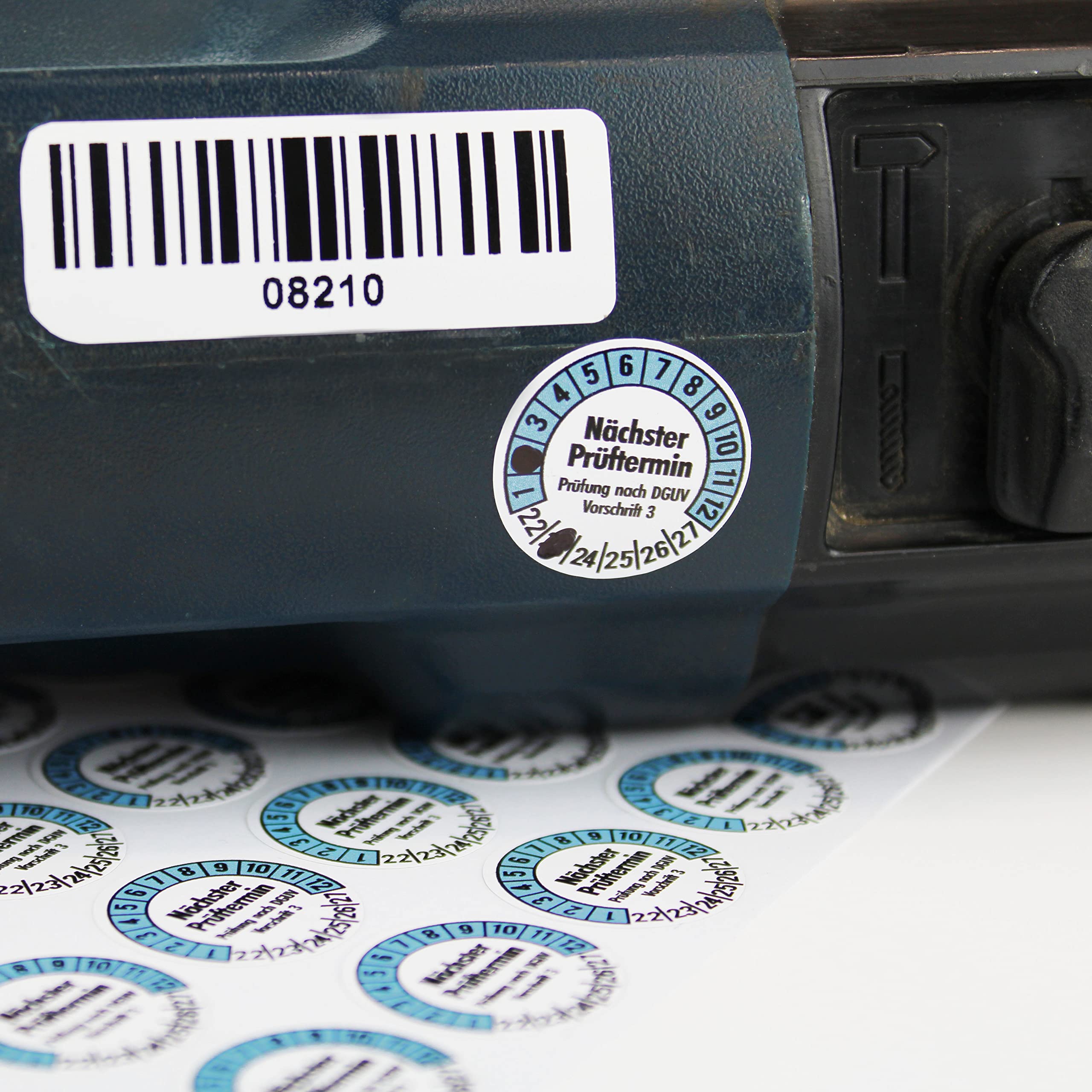Produktbild von Fluxxx Prüfplaketten „Nächster Prüftermin“ – 1120 Stück, 20 Mm, Blau, 2024–2029, DGUV V3, Selbstklebend, Für Elektrogeräte, Innen & Außen