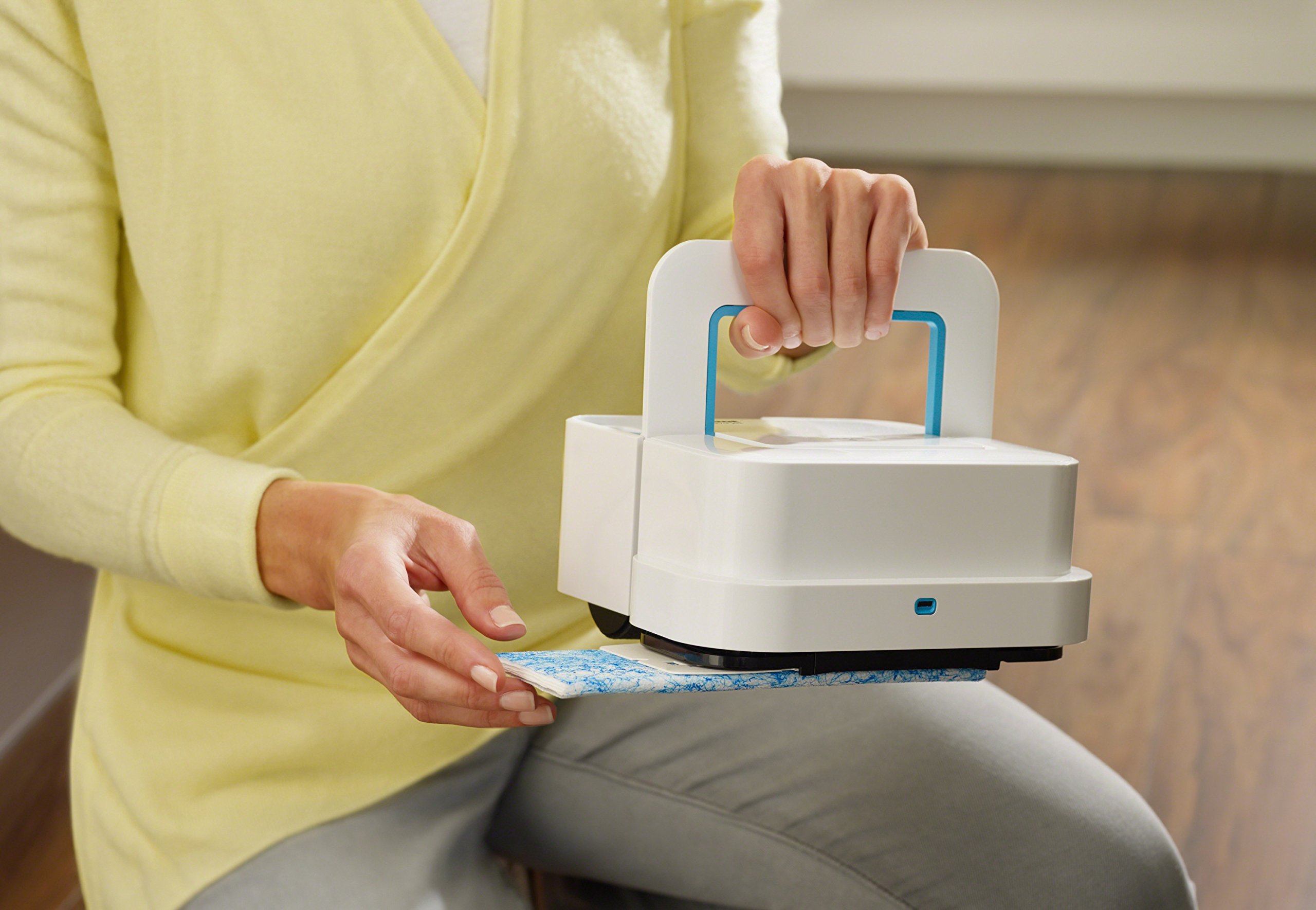 iRobot Braava Jet 240 Mopping Robot (White) : Amazon.in: Home  