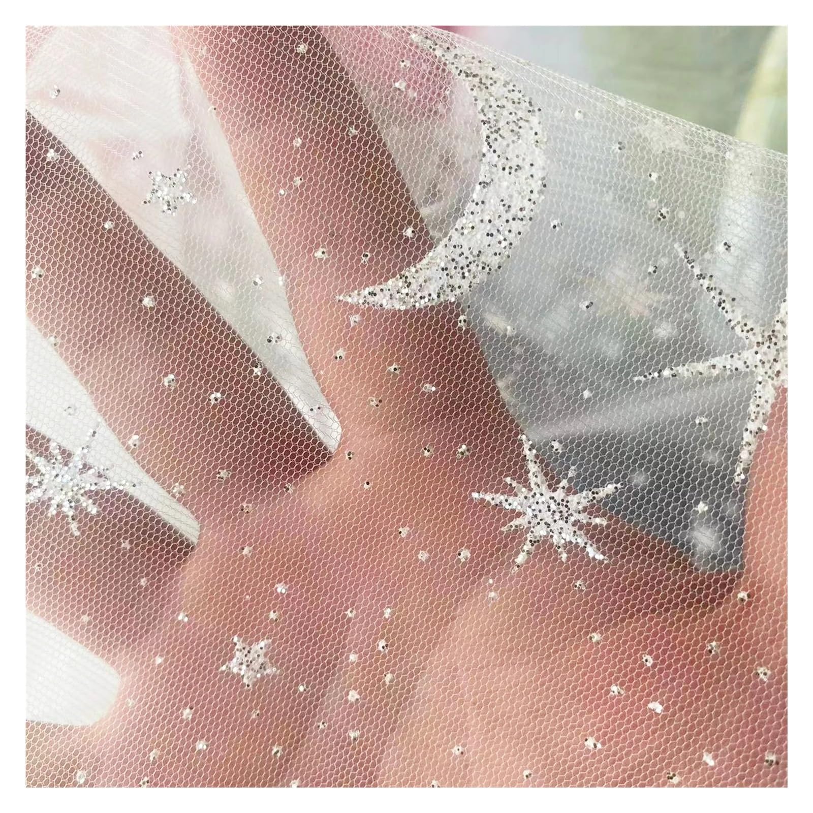 Tessuto per abito da sposa con stelle scintillanti e luna, morbido tulle bianco, sfondo fotografico, velo in tessuto per abiti da sposa, materiale fai da te (150 cm x 200 cm)