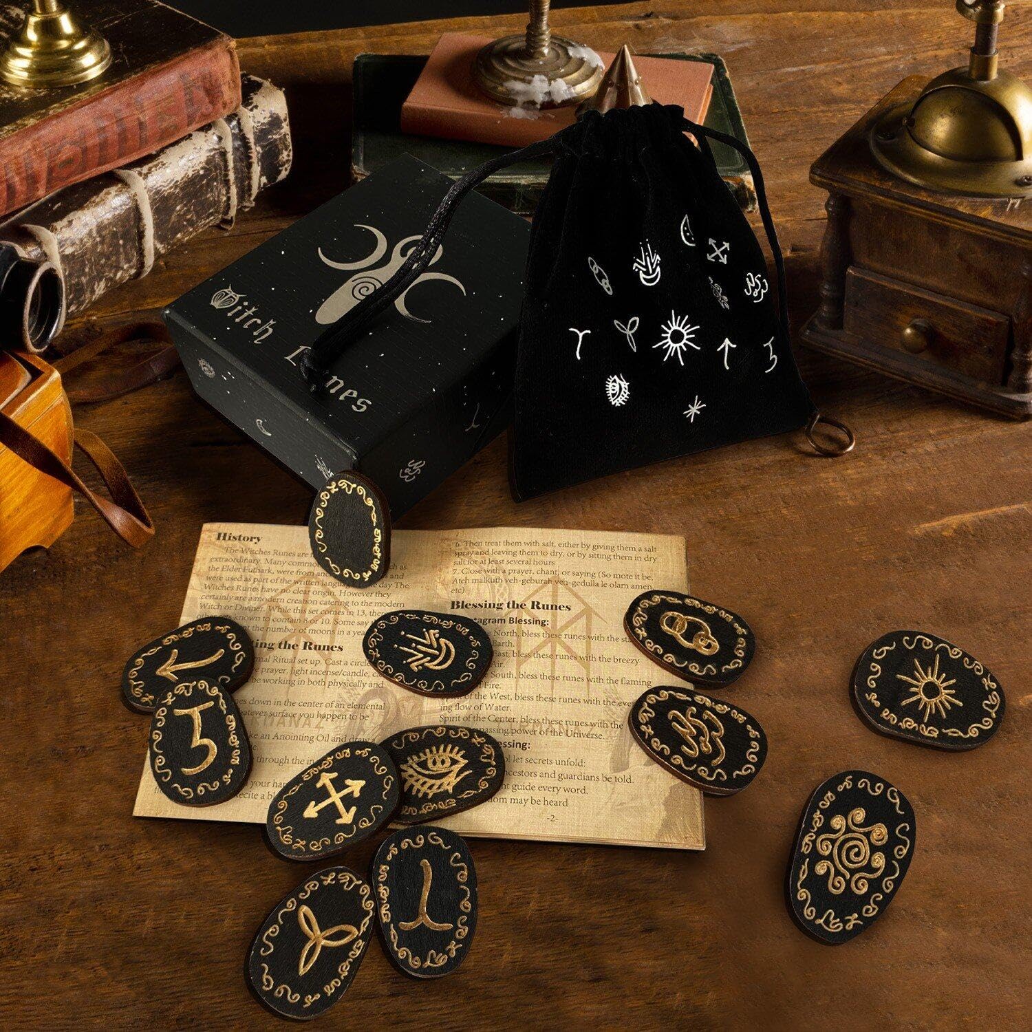 Hexerei Runensteine Aus Obsidian - 25-teiliges Set Mit Goldenen Runen | Wahrsagerei & Sammlerstück