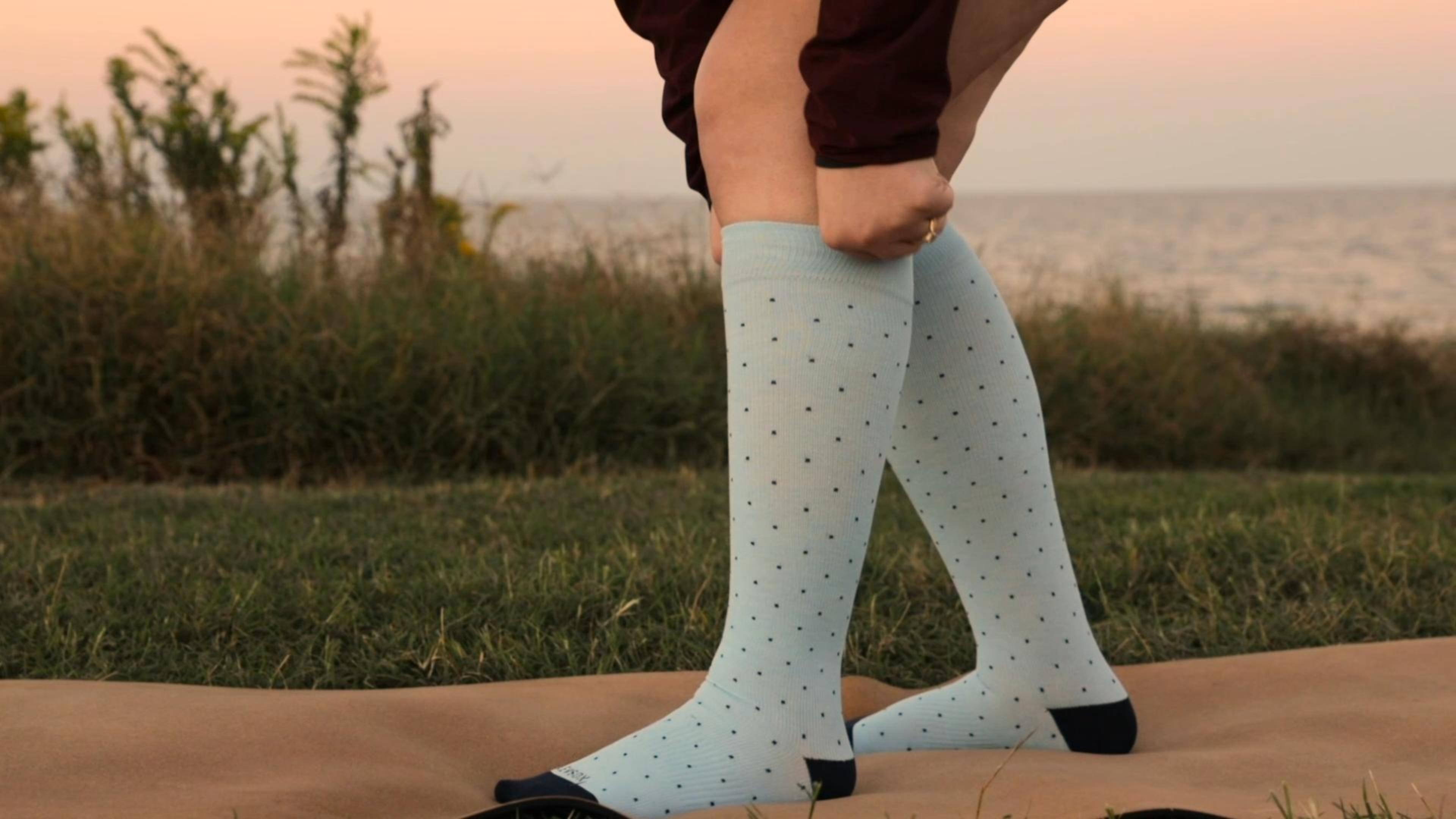 Amazon.com: LEVSOX Plus Size Compression Socks for Women&Men Wide