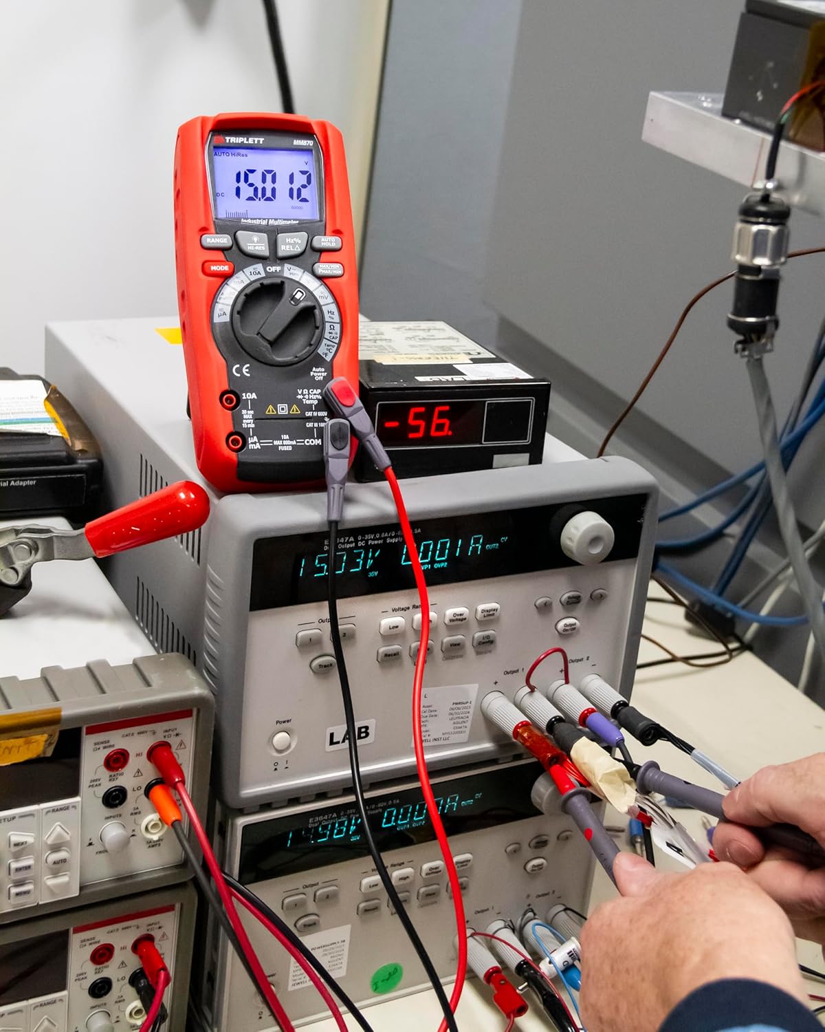 Triplett MM870 True RMS 6000 Count Precision Multimeter with LPF - AC/DC Voltage and Current, Resistance, Temperature, Capacitance, Frequency