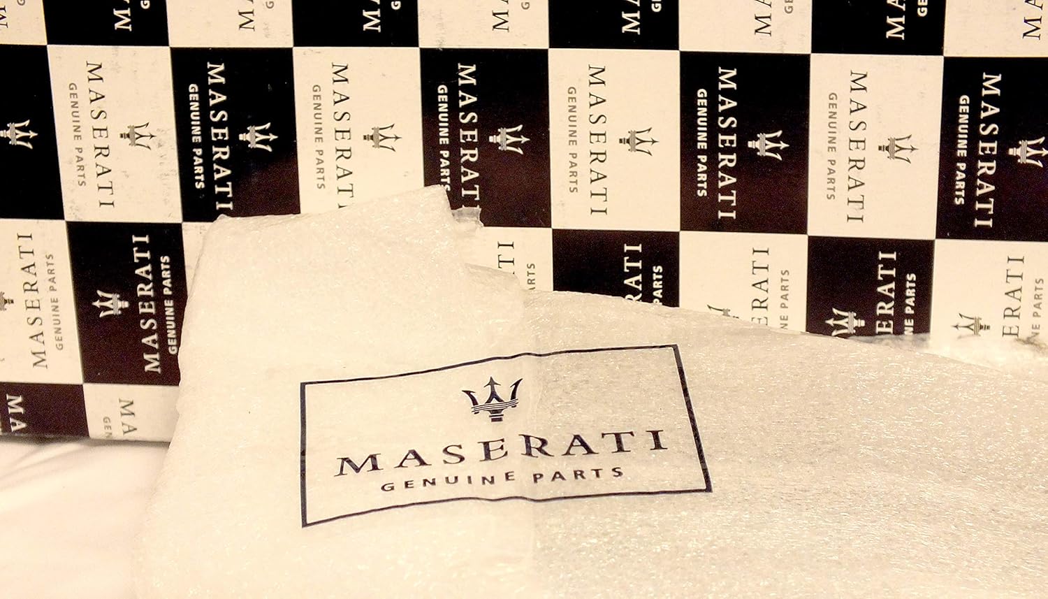 Genuine Maserati Ghibli, Quattroporte Wiper Blades Kit