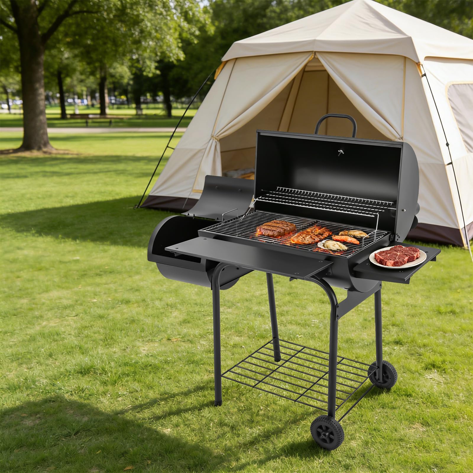Barbecue a carbonella autoportante, 147 x 70 x 126 cm, barbecue con coperchio e ruote, barbecue affumicatore in acciaio con termometro e ripiani laterali, nero, per giardino, terrazza, campeggio
