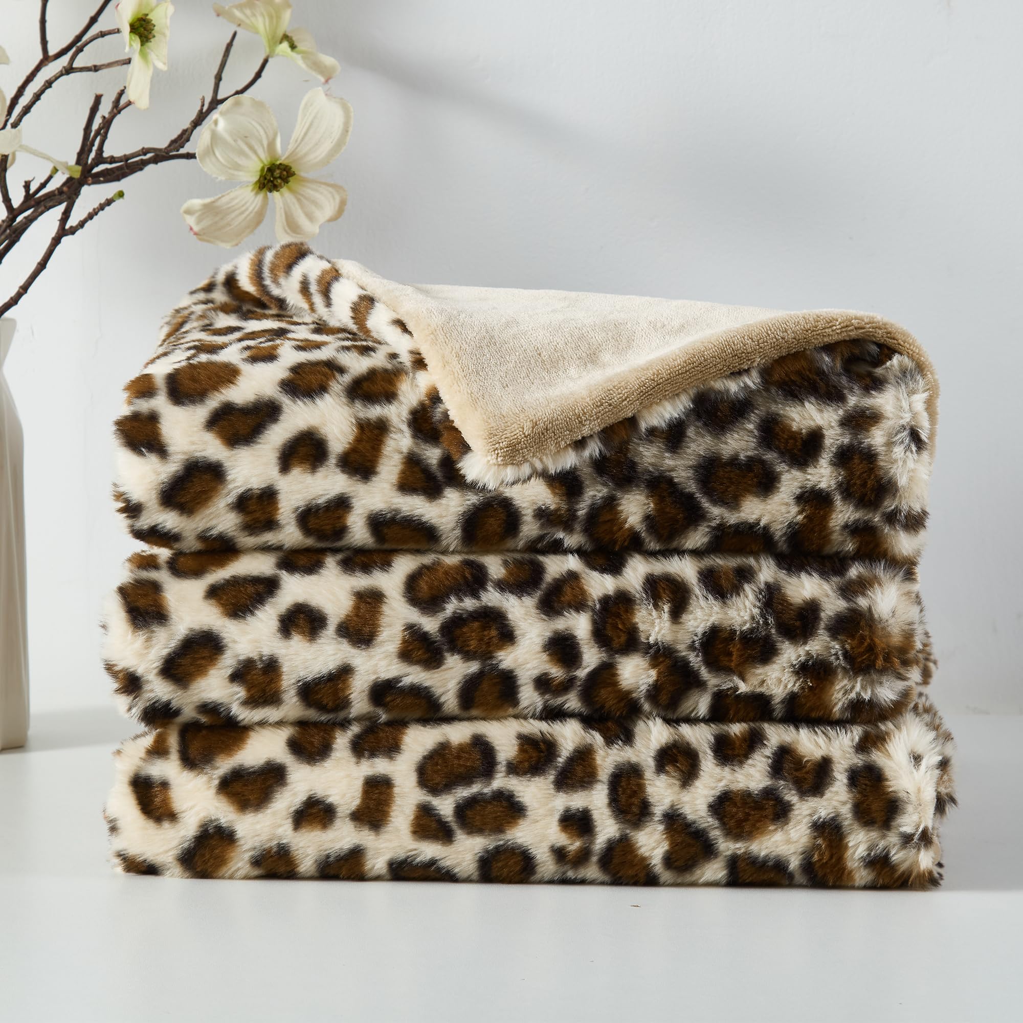 DREAMNINE Tierprint Kaninchenpelz-Imitat Decke,130 x 150 cm,Brauner Leopard