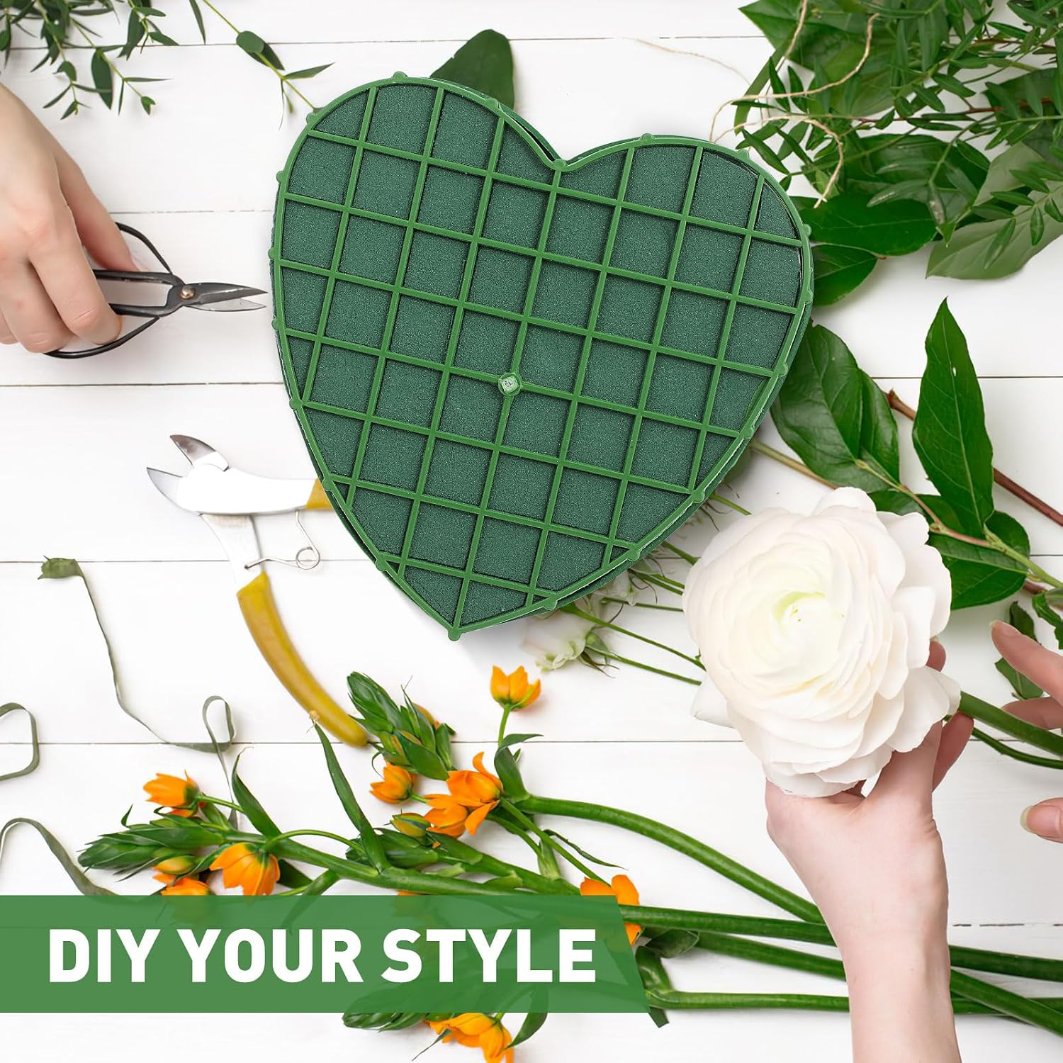 2pcs Floral Foam Block Floral Mud Green Wet Dry Foam with Suction Cup Tray Plant Foam for Fresh Arrangement Wedding Valentines Day Decorations