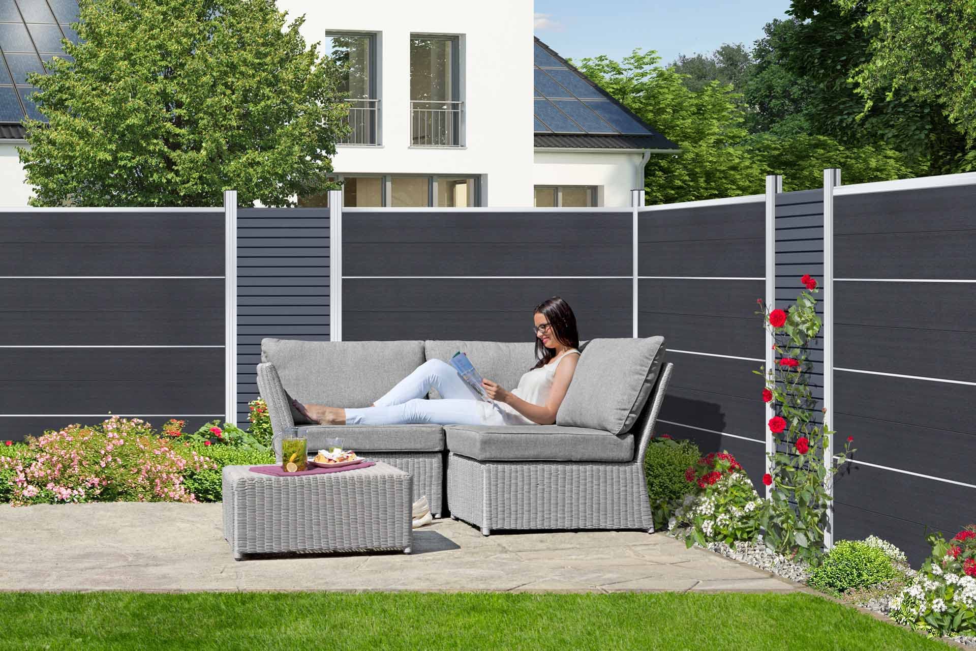 Gartenwelt Riegelsberger WPC Steckzaun Komplettset 180x180 cm basalt-grau
