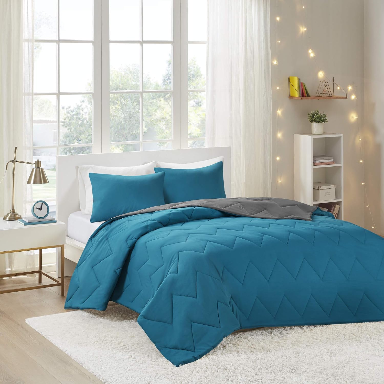 Intelligent Design Trixie All Season Reversible Down Alternative Comforter Mini Set, King/Cal King, Teal/Charcoal