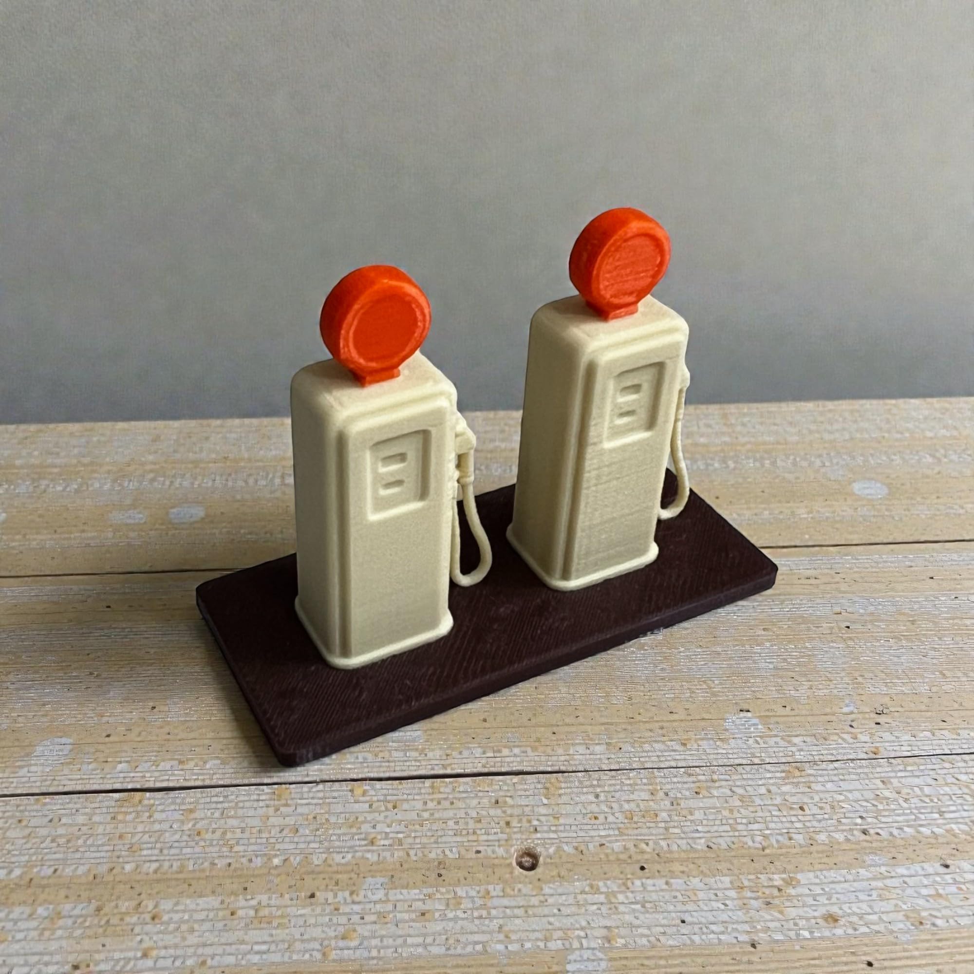 Sentosa Miniature Petrol Pump, 3 Inch, Retro Gas Station Model, Collectible Desk Decor, Photography Prop, Diorama Accessory-image-30