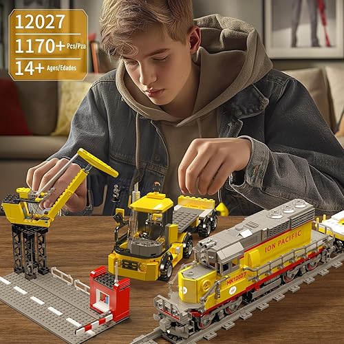 Miniatura 7 de Mould King 12027 Juegos de construcción de tren locomotora diésel con semirremolques, grúas, kit de juguetes de ingeniería de control