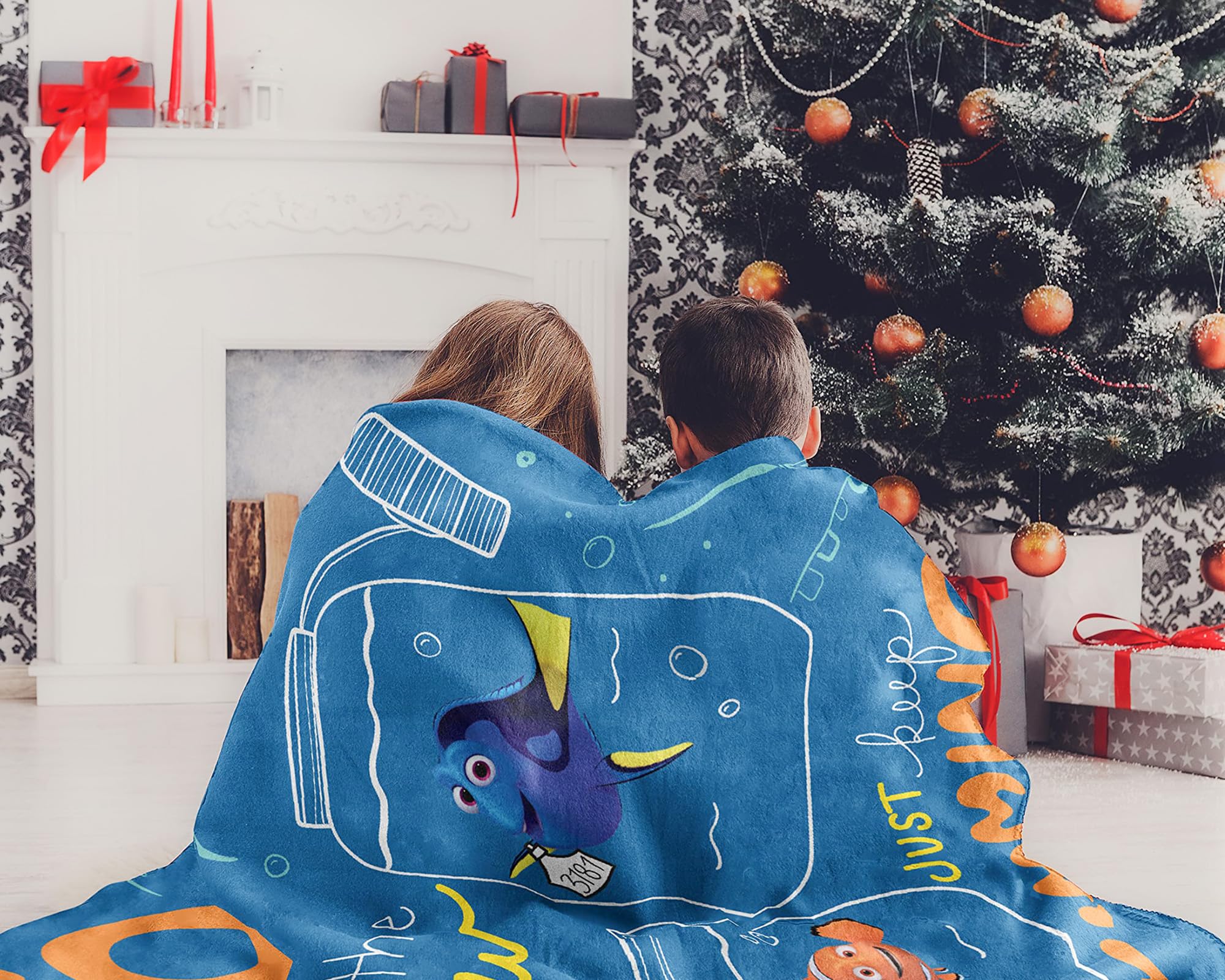 Amazon.com: Northwest Finding Nemo Micro Raschel Throw Blanket, 46