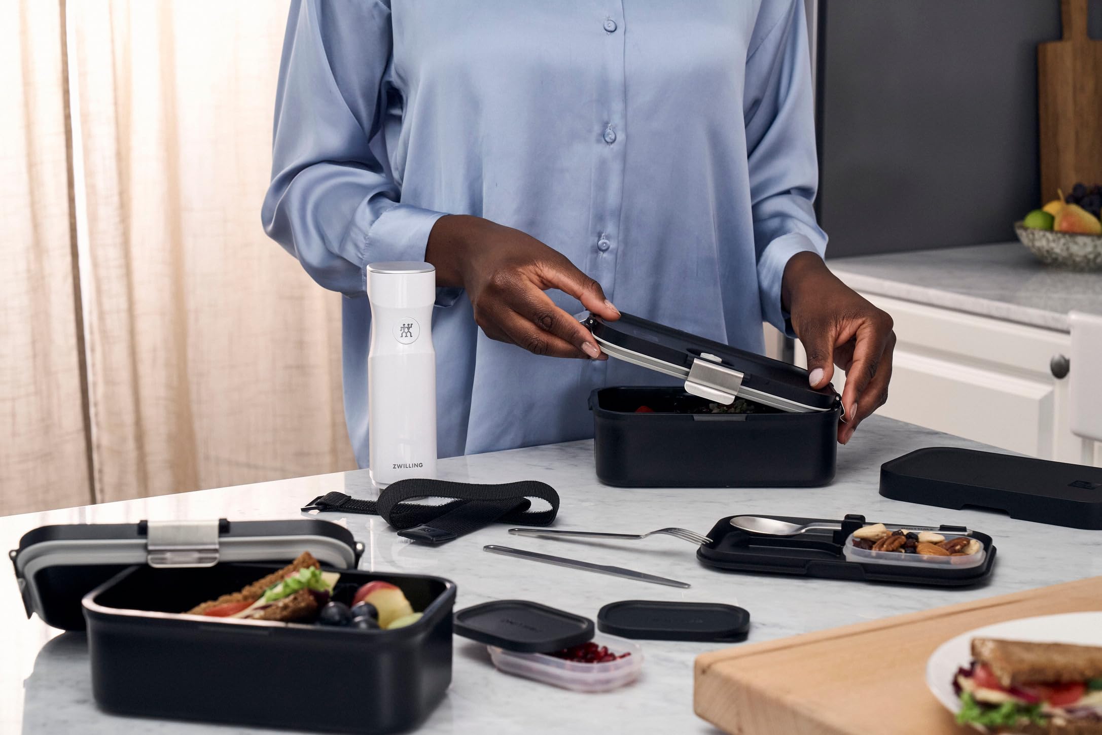 ZWILLING FRESH & SAVE - Fiambrera para llevar con cubiertos de acero inoxidable, irrompible, función de vacío, color negro