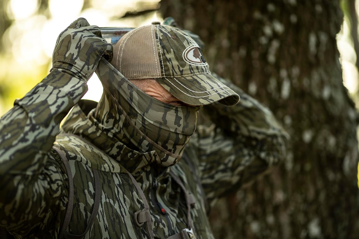 Mossy Oak Camo Hunting Face Mask, Hunting Neck Gaiter - Image 4