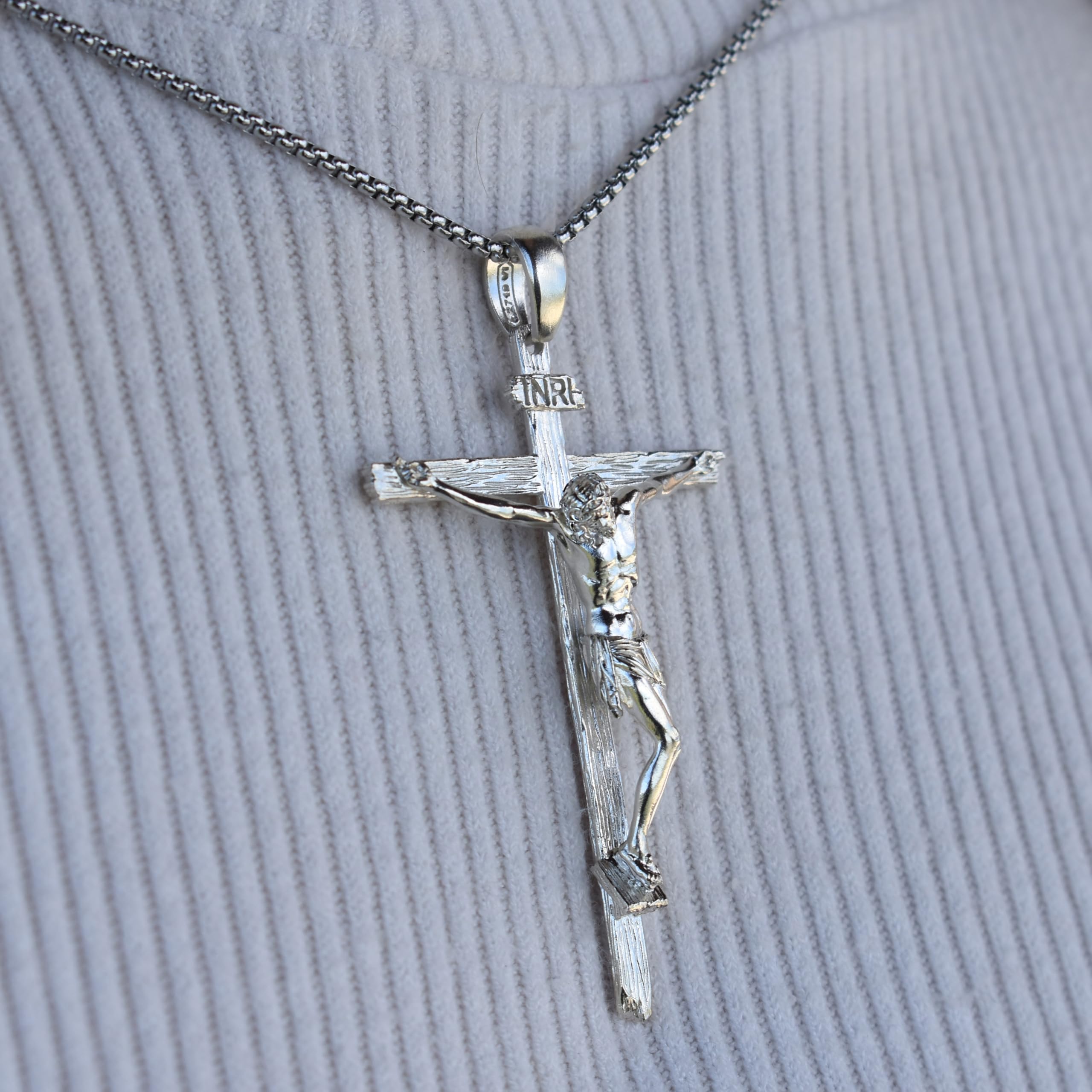 Crucifijo colgante en plata 925