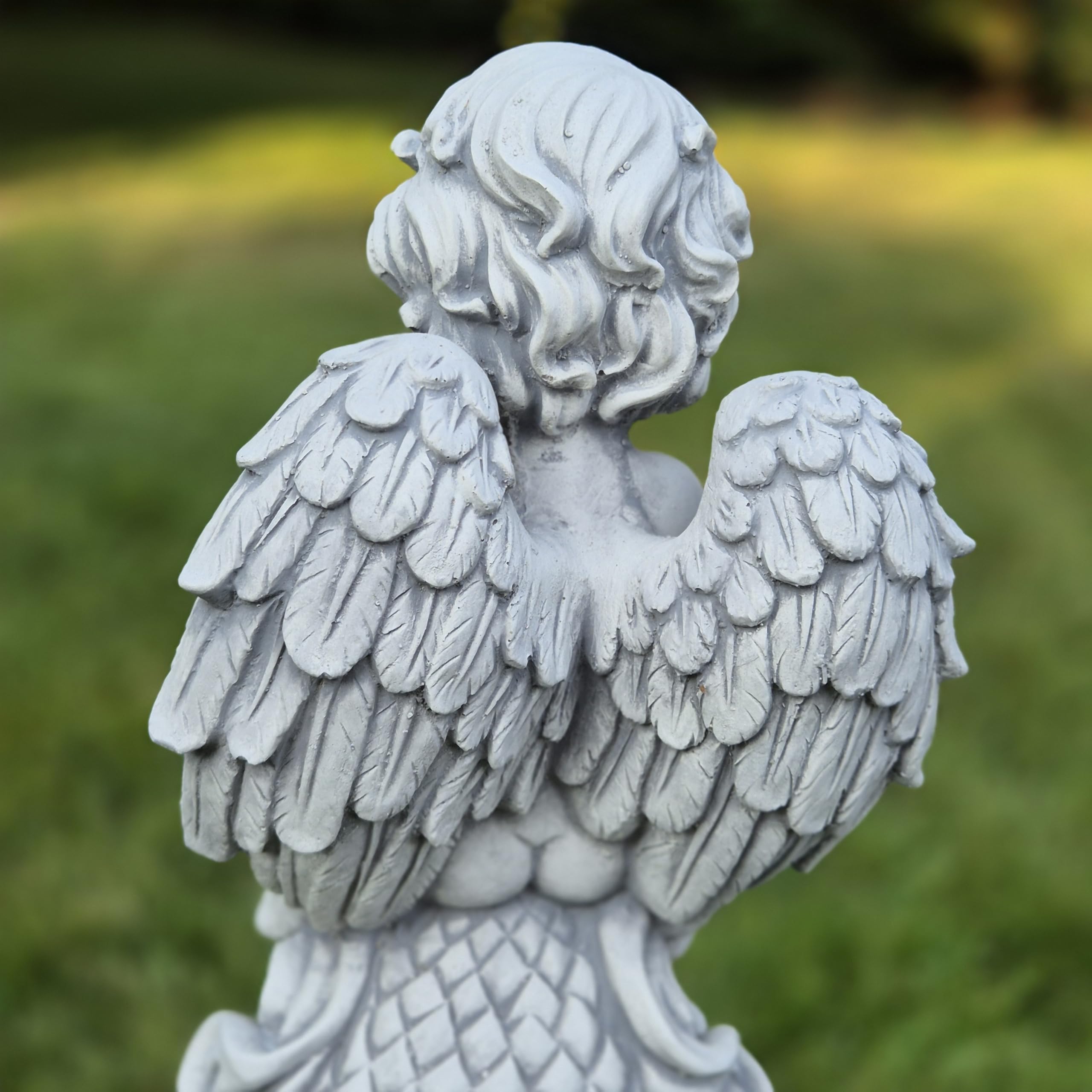FABRIQ Figurka anioła na kulce, 37 cm, wytrzymała rzeźba betonowa, odporna na mróz, masywna, ze sztucznego kamienia
