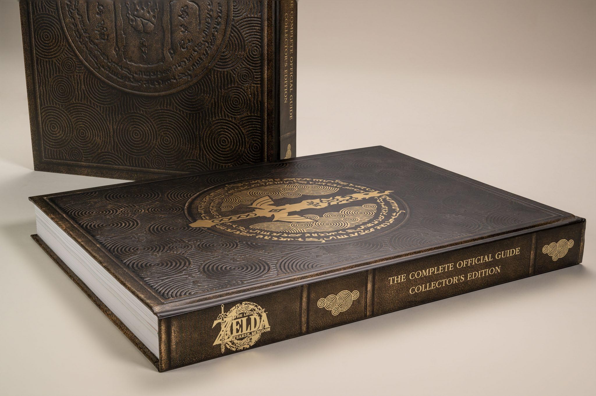 The Legend of Zelda: Tears of the Kingdom: The Complete Official Guide - Collector's Edition