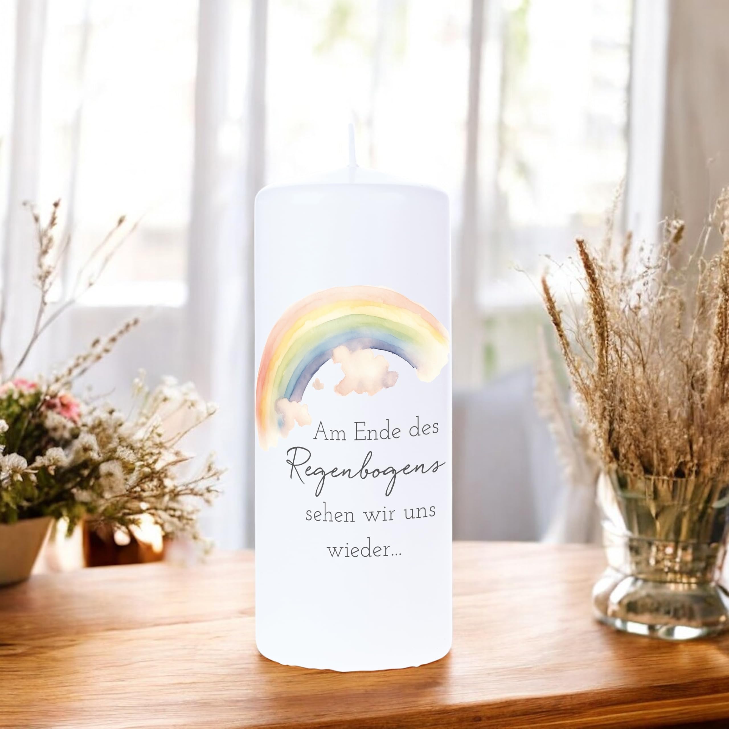Trauerkerze 20cm mit Spruch "Am Ende des Regenbogens" | Liebevolles Symbol des Trostes, Made in Germany, 120 Std. Brenndauer
