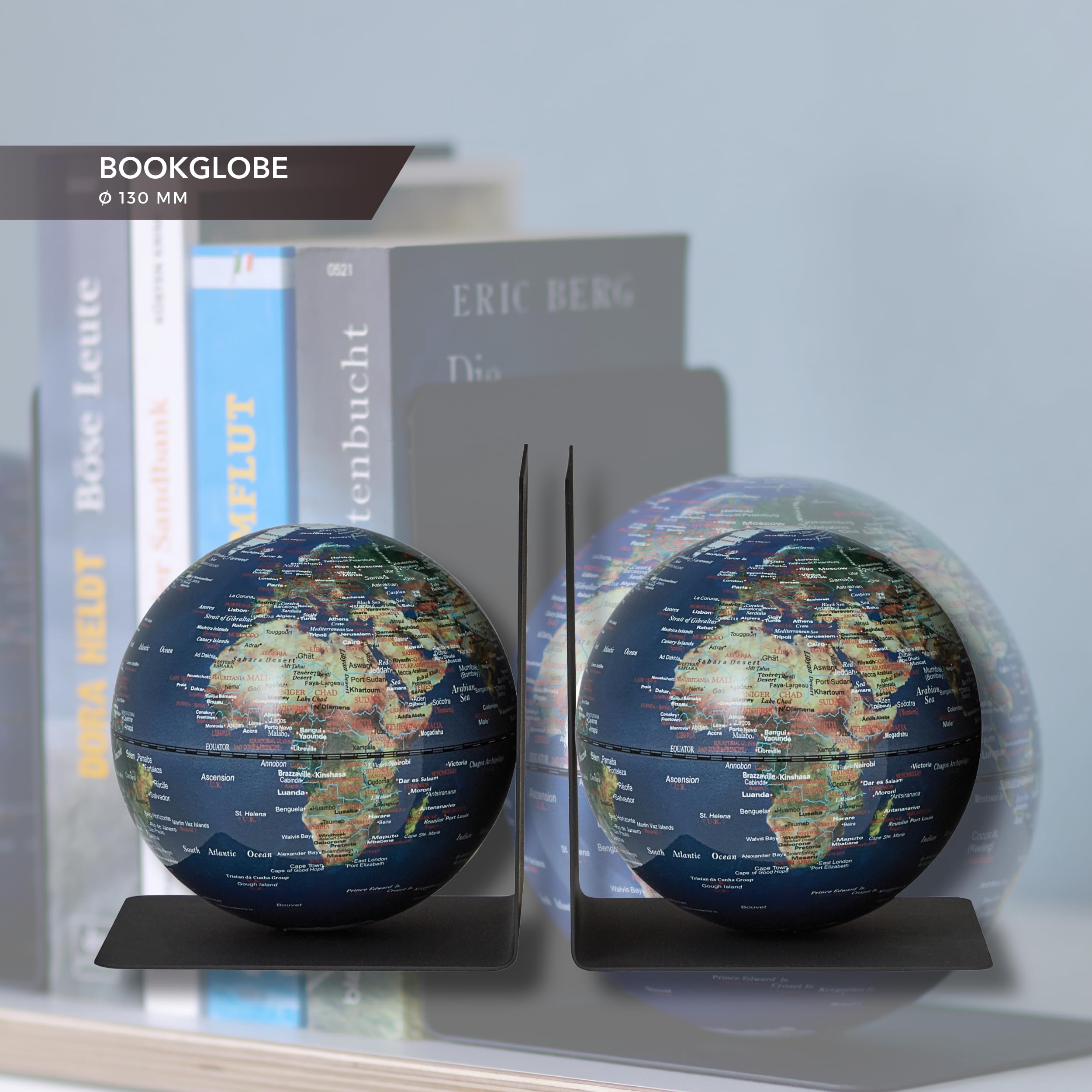 TROIKA Globus Buchstützen aus Metall BOOKGLOBE Ø 13 cm magnetisch balancierte Globen blaugrüne topographische Karte, zusammen 1,2 kg - im hübschen Karton ideal zum Verschenken