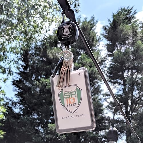 Miniatura 6 de Resistente placa de acompañante carabinero y Clave carrete por KEY-BAK con tres tarjeta policarbonato de identificación titular por Specialist ID