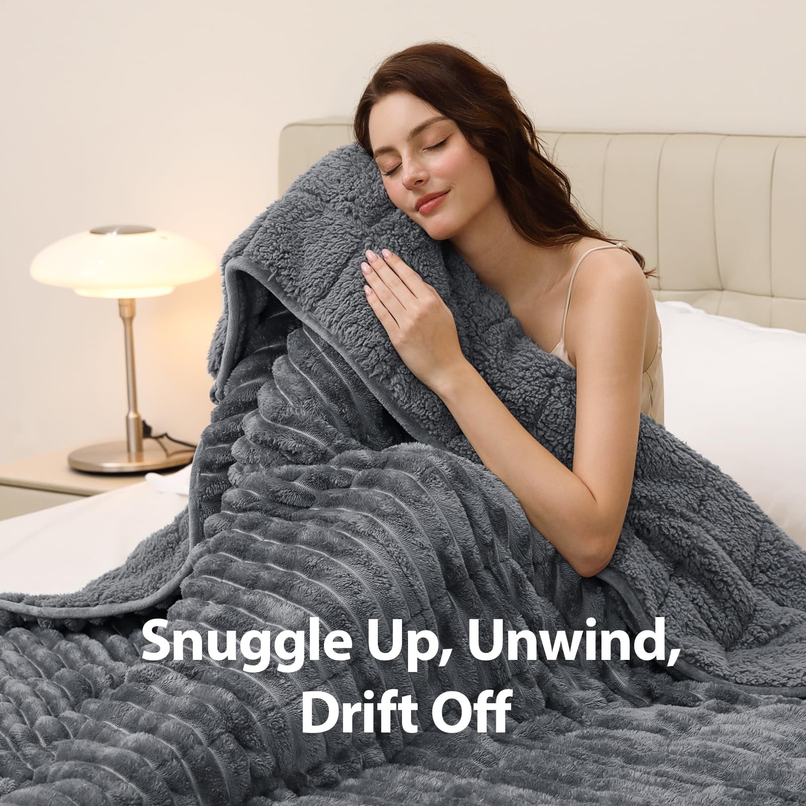 Sherpa-Fleece-Gewichtsdecke für Erwachsene, Queen-Size-Größe, 5,4 kg, weiche, gemütliche, schwere Überwurfdecke für Entspannung und tiefen Schlaf, 3D-gerippte, warme Fleece-Gewichtsdecken für