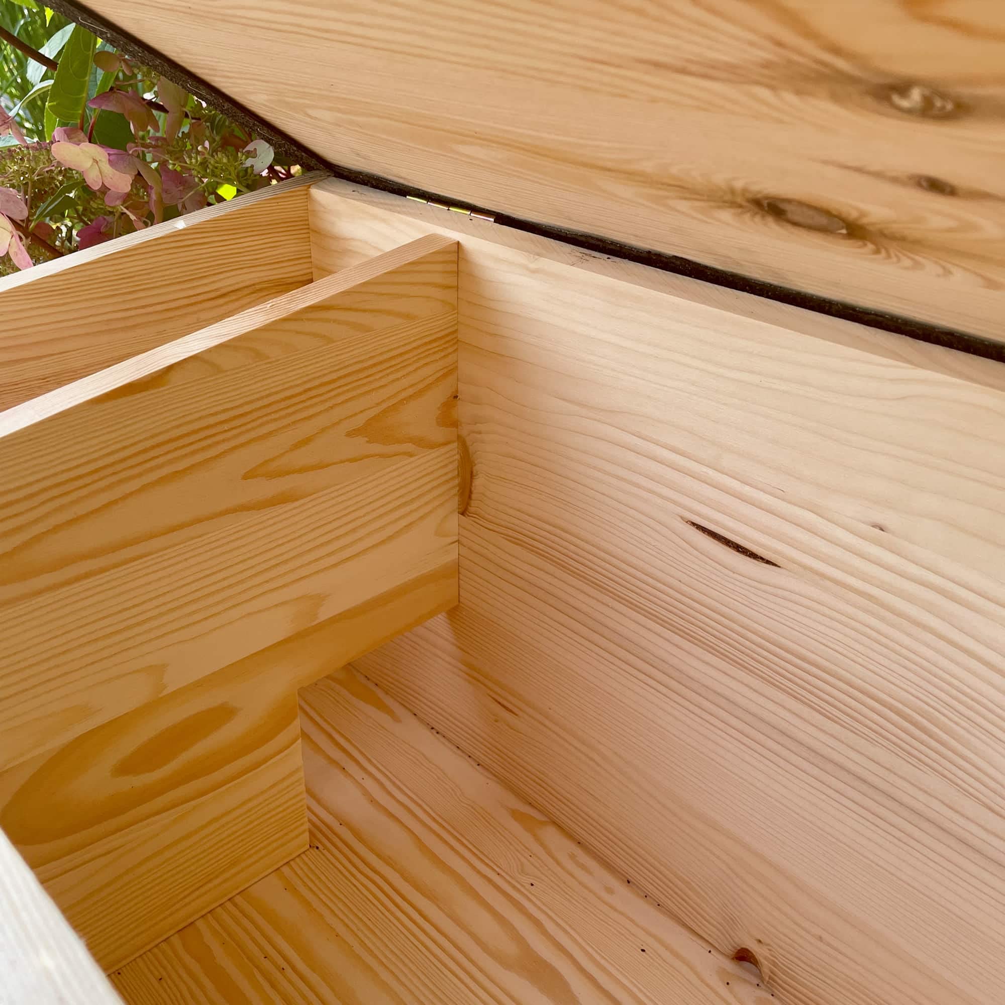 Igelhaus mit Rattenklappe & Labyrinth-Eingang Winterfest Katzensicher aus zertifiziertem Holz Deutschland