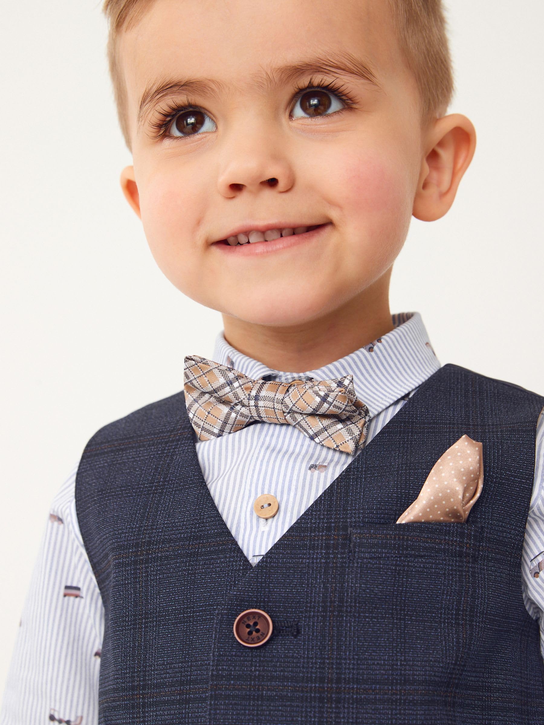 NEXT Niños Conjunto de Chaleco y Camisa con Pajarita