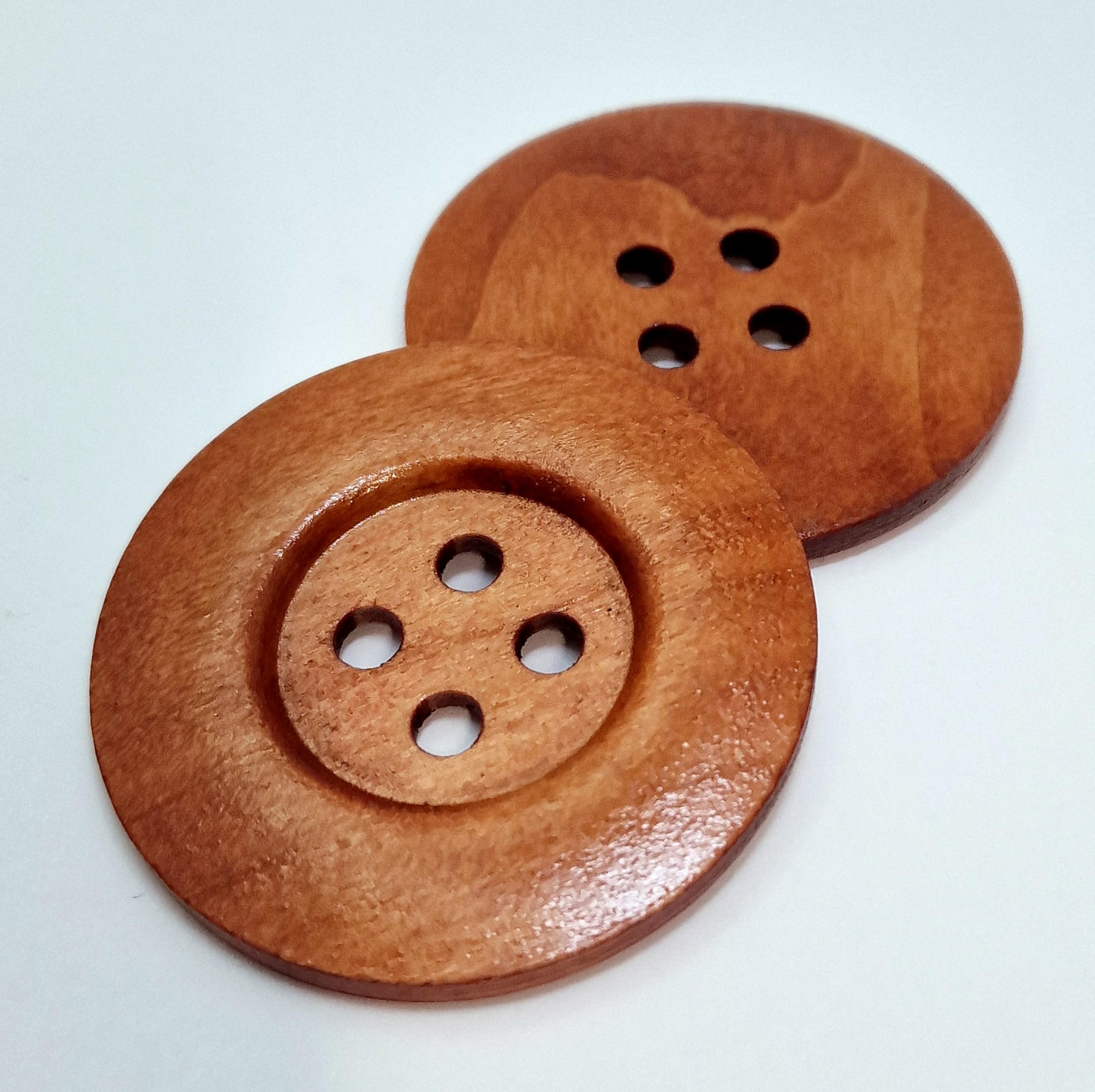 MajorCrafts® 10pcs 50mm Ginger Brown 4 Holes Large Round Wood Sewing Buttons Craft Embellishments, 5cm