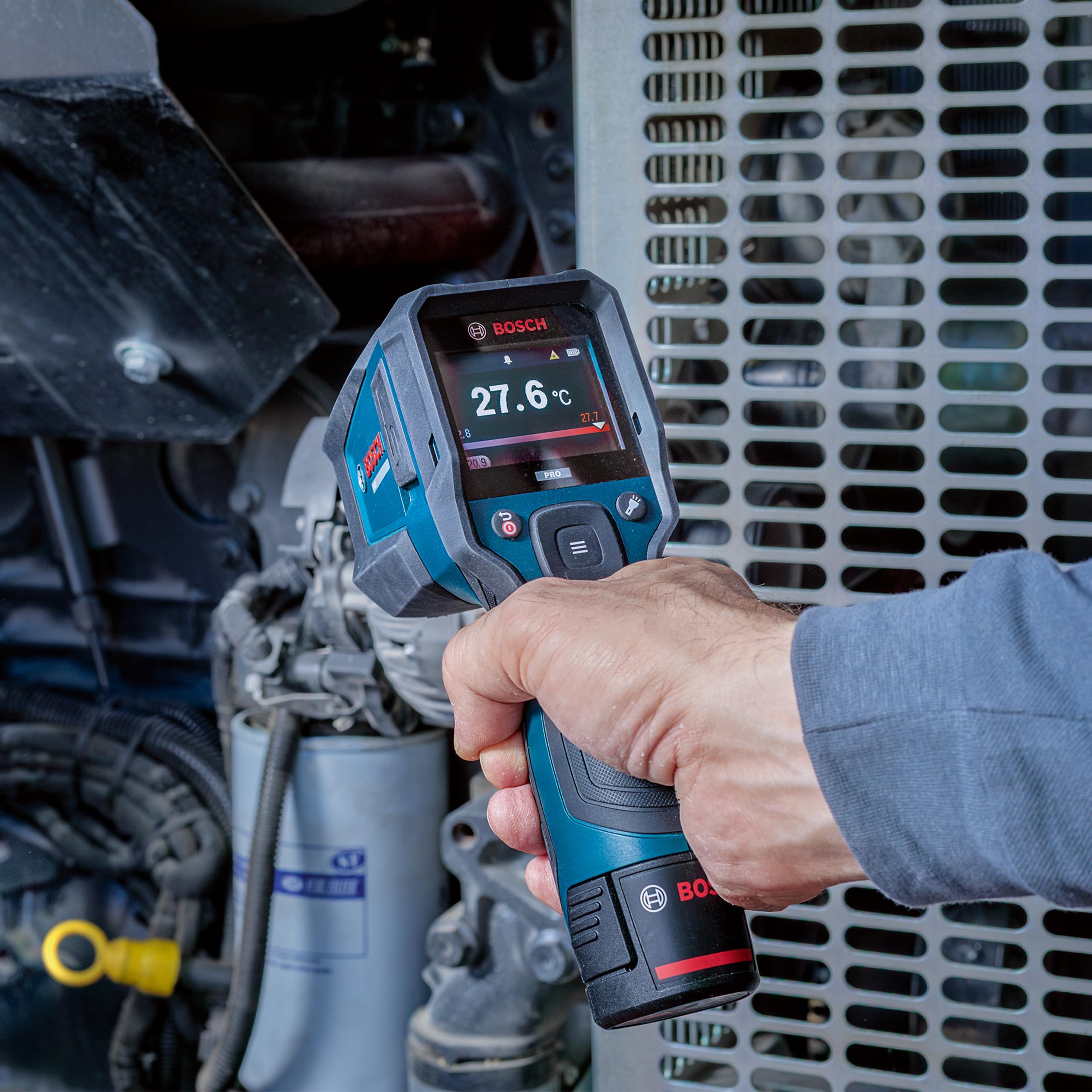 Bosch PRO GIS12V‑800‑16 Infrarot‑Thermometer, Typ‑K Schnittstelle, 20:1 Verhältnis, IP54, Dual‑Power, inkl. Batterieadapter & AA‑Batterien – vielseitig für präzise Temperatur‑ und Materialmessung