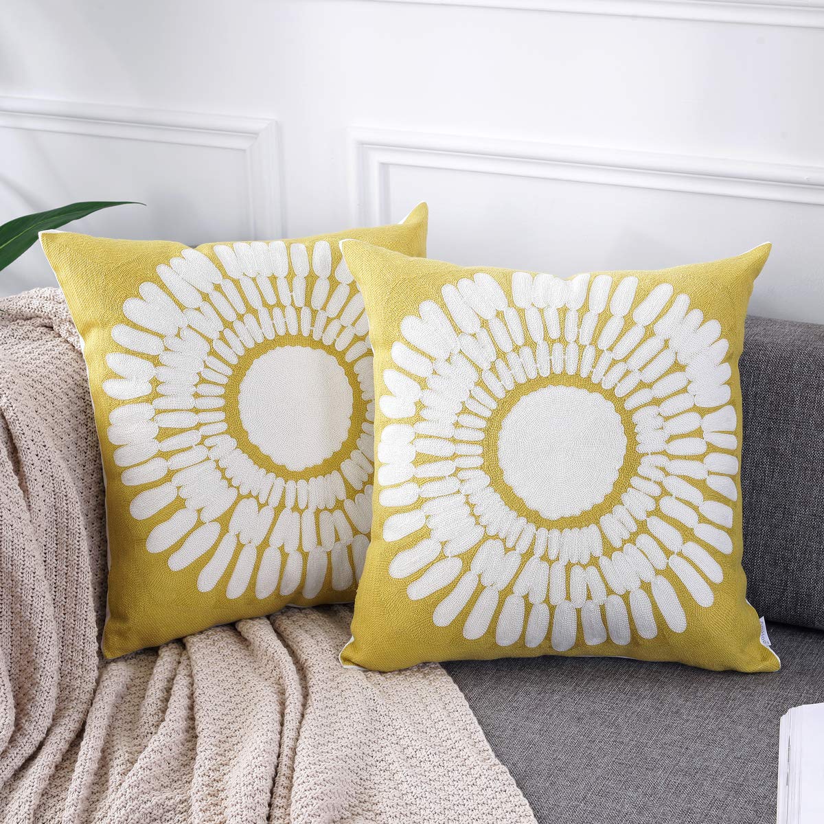 Custom Embroidery Pillow EMBROIDERY & ORIGAMI