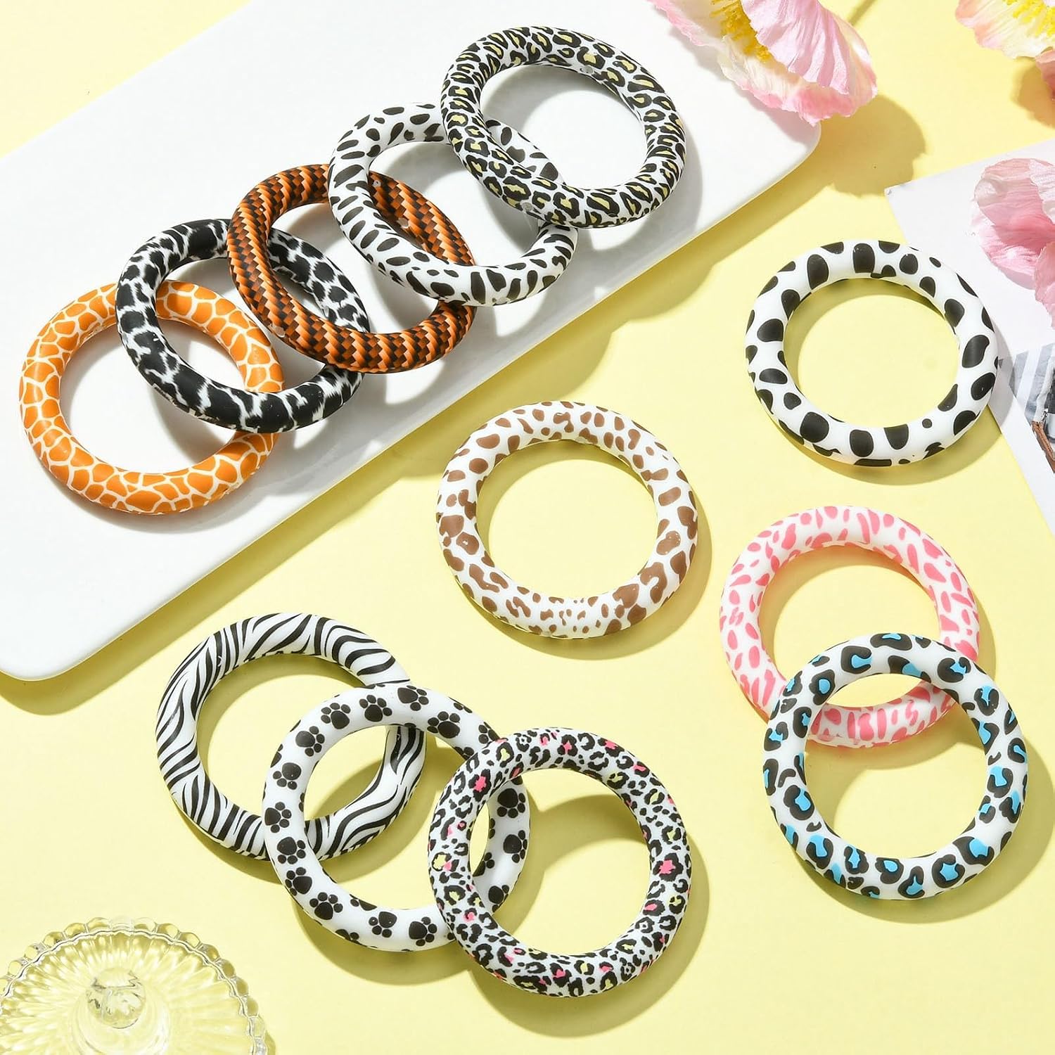 Ipotkitt 12 Pcs 12 Styles Animal Print Silicone Beads Round Ring Silicone Focal Beads Silicone Beadable O Rings Bead Loop Frames for DIY Jewelry Making Ornaments