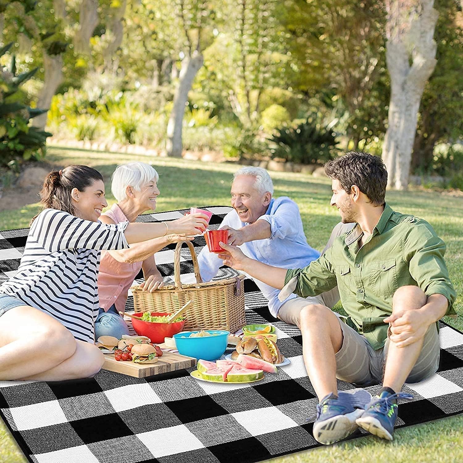Picnic Blanket, Camping Mat, Outdoor Picnic Mat, Waterproof Sandproof Beach Blanket, Foldable Travel Blanket, Portable Handy Mat, Suitable for Camping, Beach, Park, Hiking
