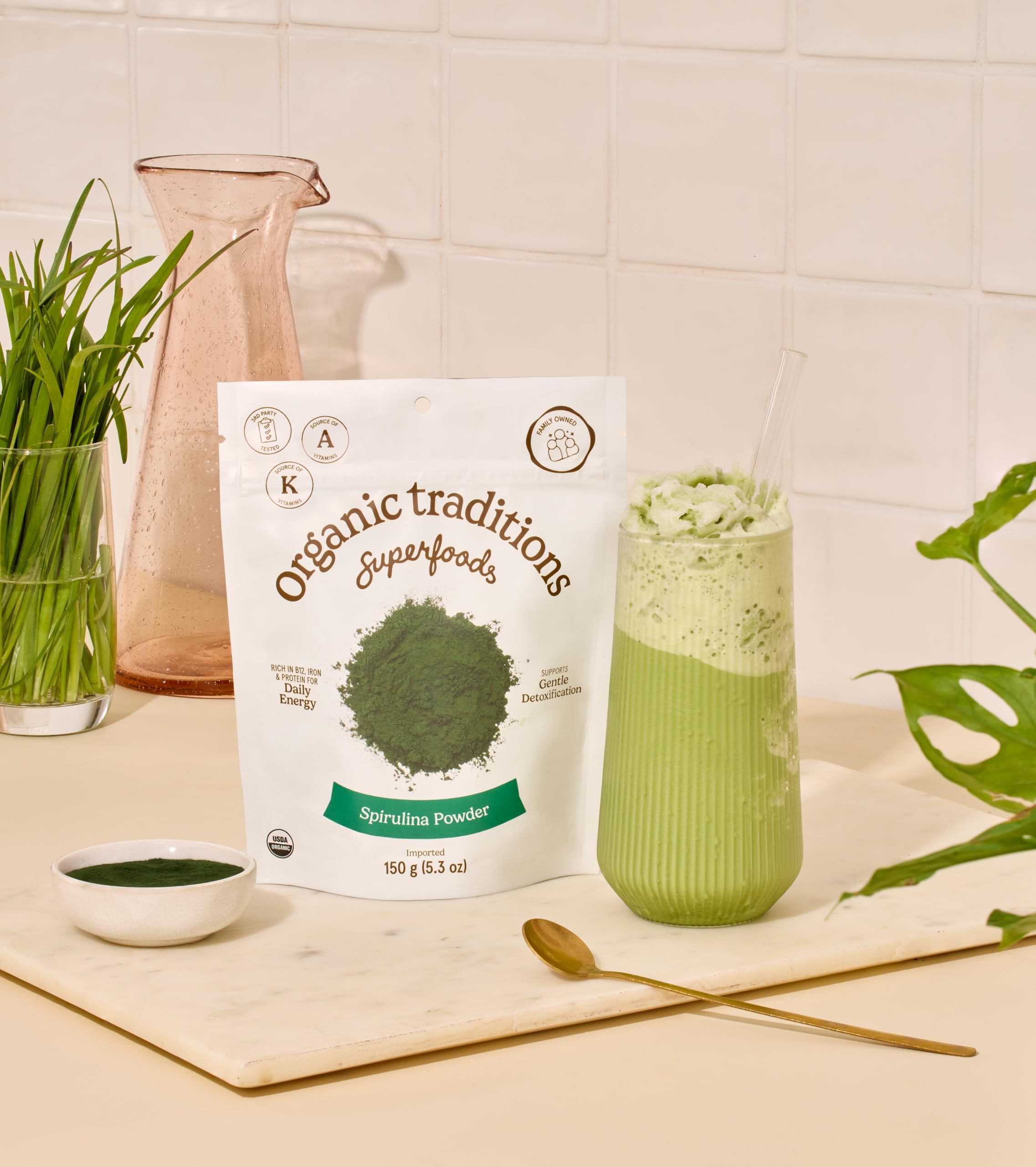 Amazon.com: Organic Traditions Spirulina Powder Organic, Plant-Based Green  Superfood for Smoothies, Rich Algae Powder for Energy Support, Easy Mixing  Spirulina for Daily Wellness Routines, 150g / 5.3oz Bag : Health & Household
