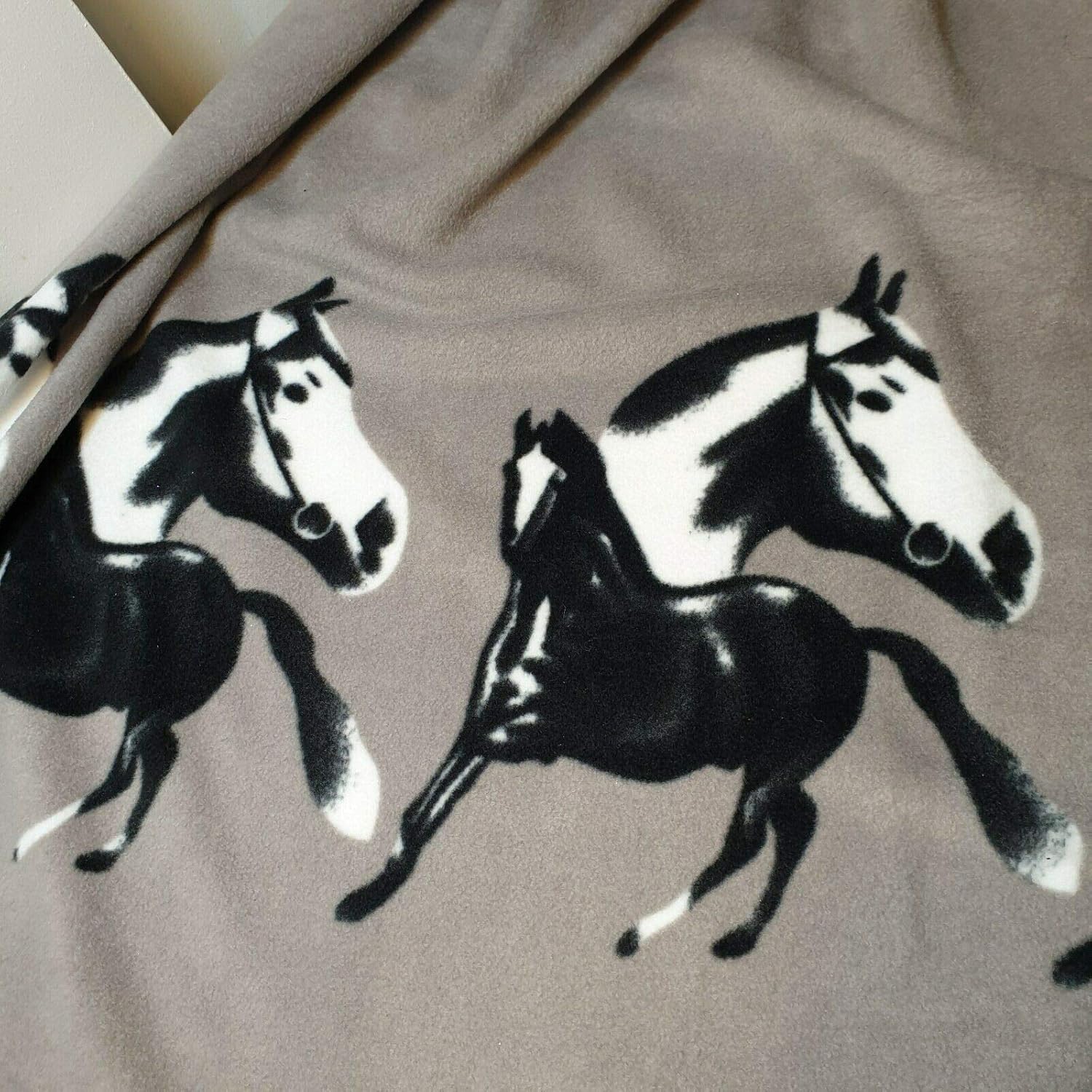 Printed Kid Cuddle Polar Fleece Soft Throw Blanket Anti Pill Fabric Material 58" (Horse Print), meter - Image 3