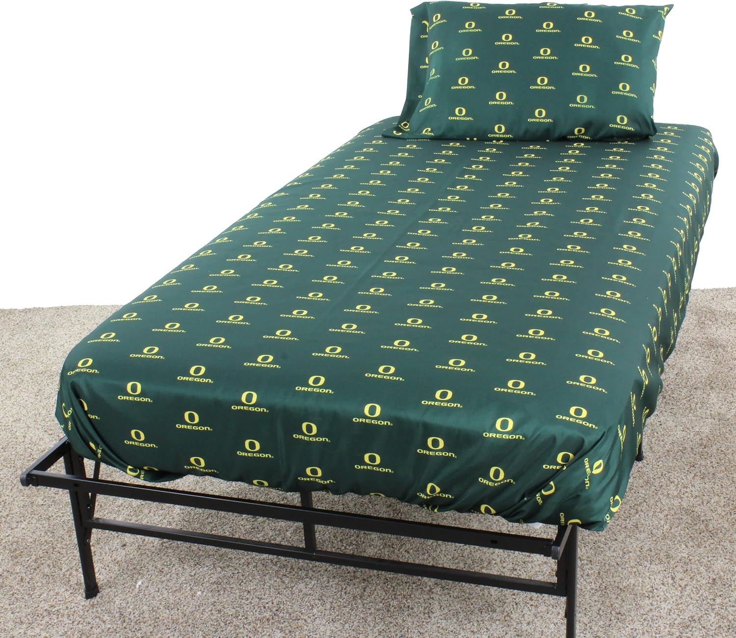 Everything Comfy Oregon Ducks Queen Sized 4 Piece Sheet Set, Team Color Background, 1 Flat Sheet, 1 Fitted Sheet, 2 Pillowcases