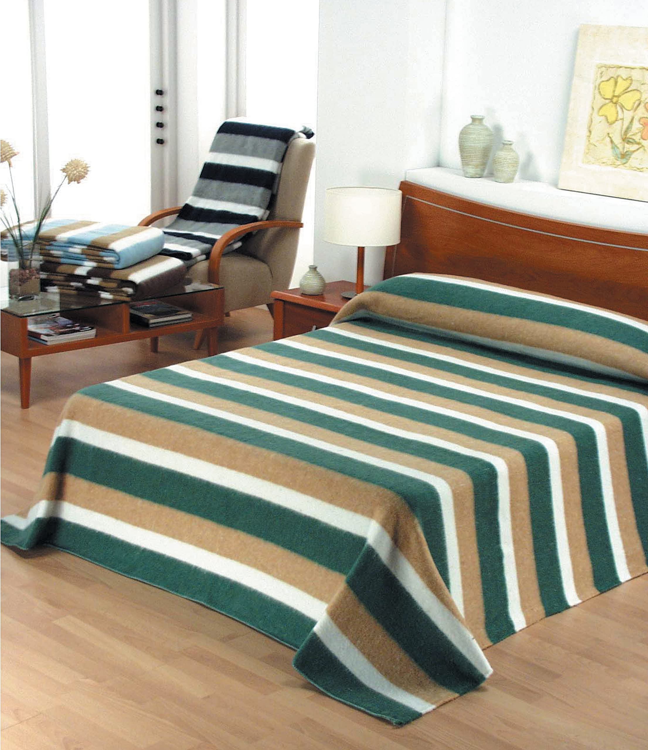 DHESTIA - Manta de Cama Barata Hotel de 420 gr Cama 90/105, Cama 135/150 Manta Rayas (240x220 cm - Cama 135/150)