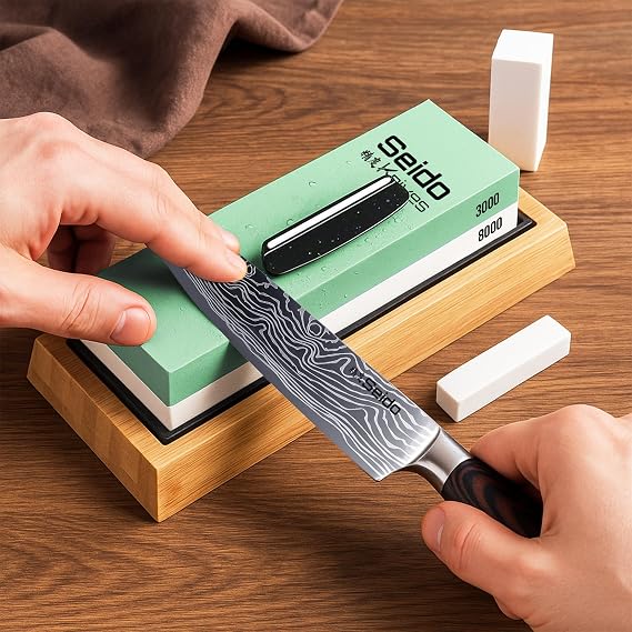 Seido Knives Double-Sided Sharpening - Non-slip Whetstone Rubber Base Bamboo Non-slip Base Flattening Stone Angle Guide Complete Sharpening Kit for Precision Edge | Double-sided sharpening stone with non-slip base, flattening stone, and angle guide for precision edges