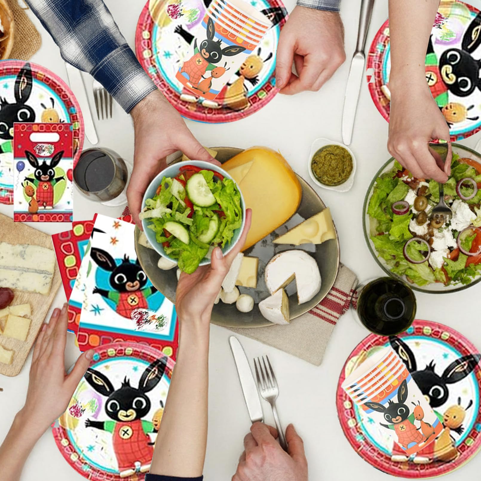 Decorazioni Compleanno Bunny, Stoviglie per Festa Bunny, Decorazioni per Festa Bunny Compleanno include Tovaglia, Piatti di Carta, Banner, Set Decorazioni per Compleanno per 10 persone