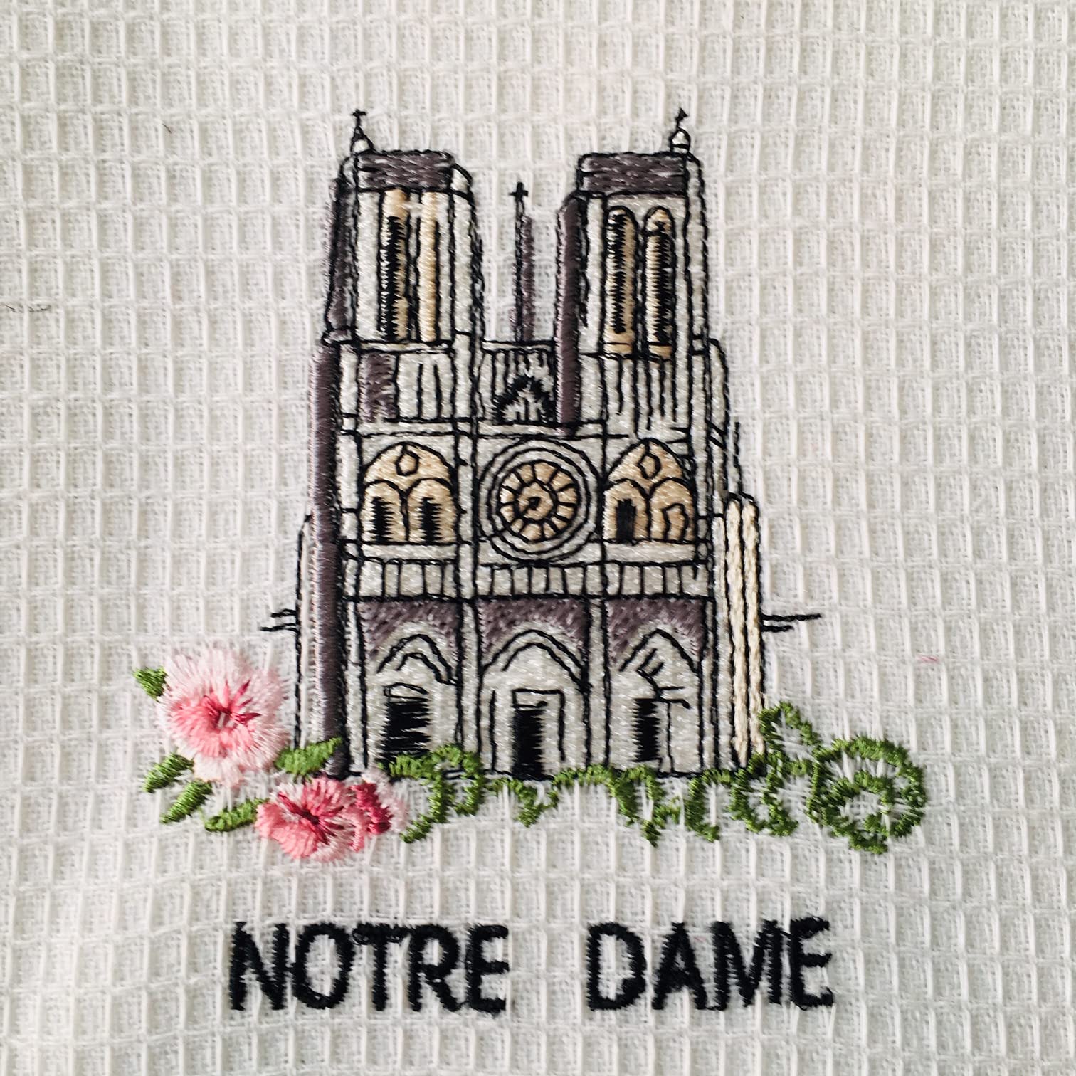 Zestaw 6 ręczników kuchennych Paris Tour Eiffel , Sacré Heart, Notre Dame i Red Moulin z haftowanej bawełny - rozmiar 50*70 CM