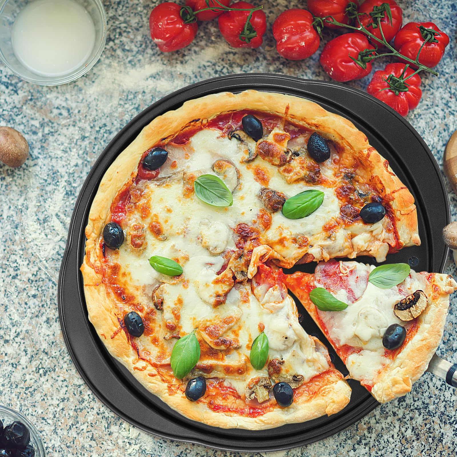4stücke Runde Gelochte Carbonstahl Pizza Backbleche mit Antihaftbeschichtung Ofenfest Ergonomischer Griff Luftzirkulation für Knusprige Pizzen Küchen Gastronomie backform