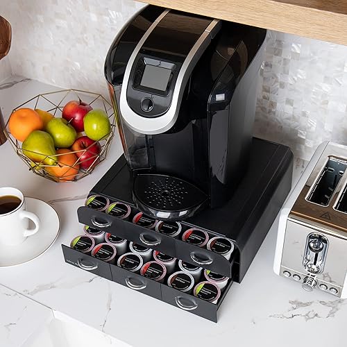 Vista 20 de Mind Reader Organizador 'Anchor' de triple cajón para cápsulas Dolce Gusto, CBTL, soporte para cápsulas de café de una sola porción Rojo -,Negro