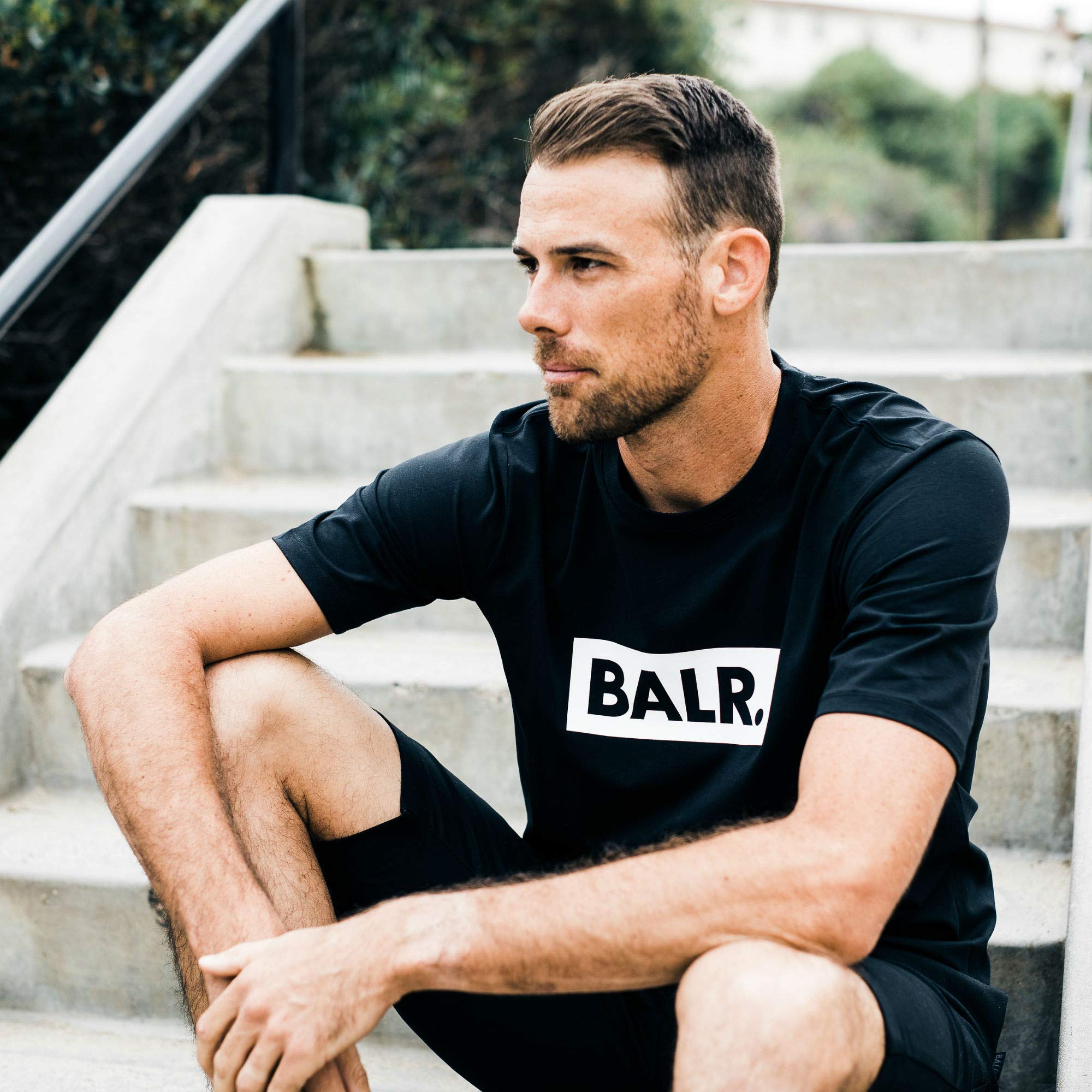 BALR. サッカーシャツ ブラック XL Amazon.co.jp: BALR. ボーラー CLUB ATHLETIC T-SHIRT クラブ