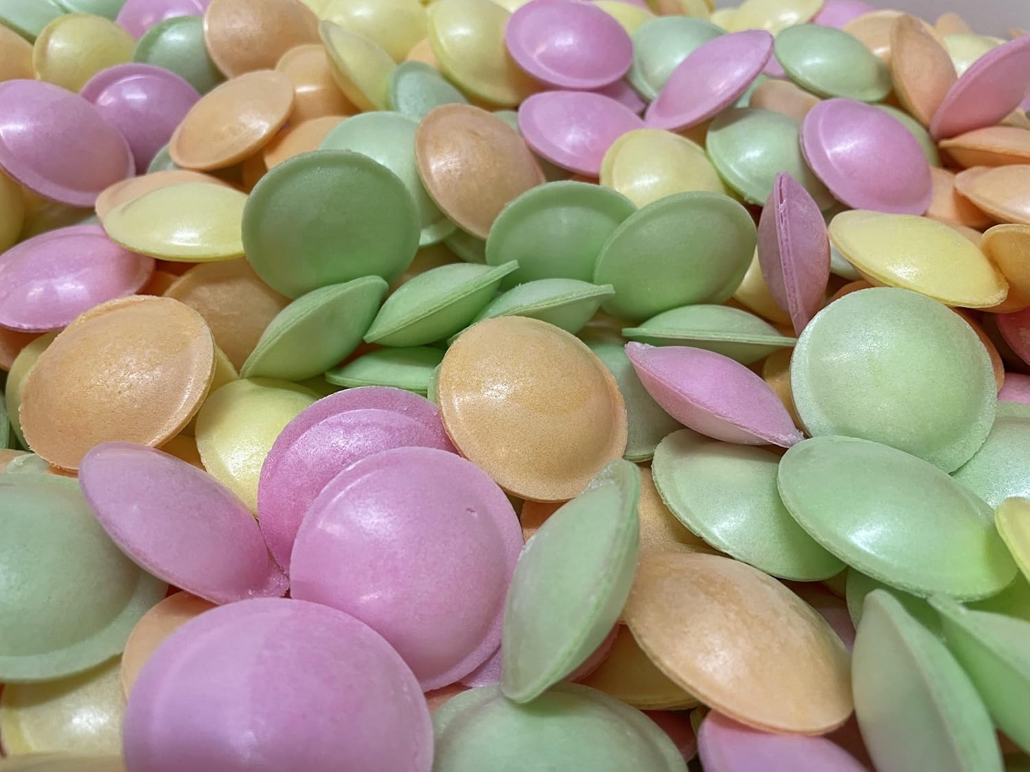 Frisia Plastic UFO's (British Flying Saucers) x 300 image 4