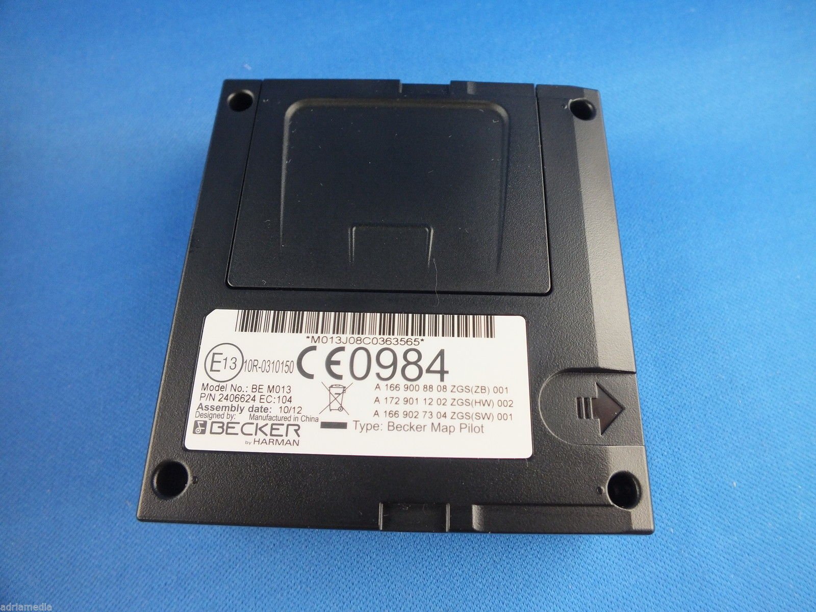 HARMAN BECKER MAP PILOT Q01 / NAV/PND (E12.3.01) M013 Navigationsmodul ECE für Mercedes Benz Teile Nr: A 166 900 95 08 / A1669009508