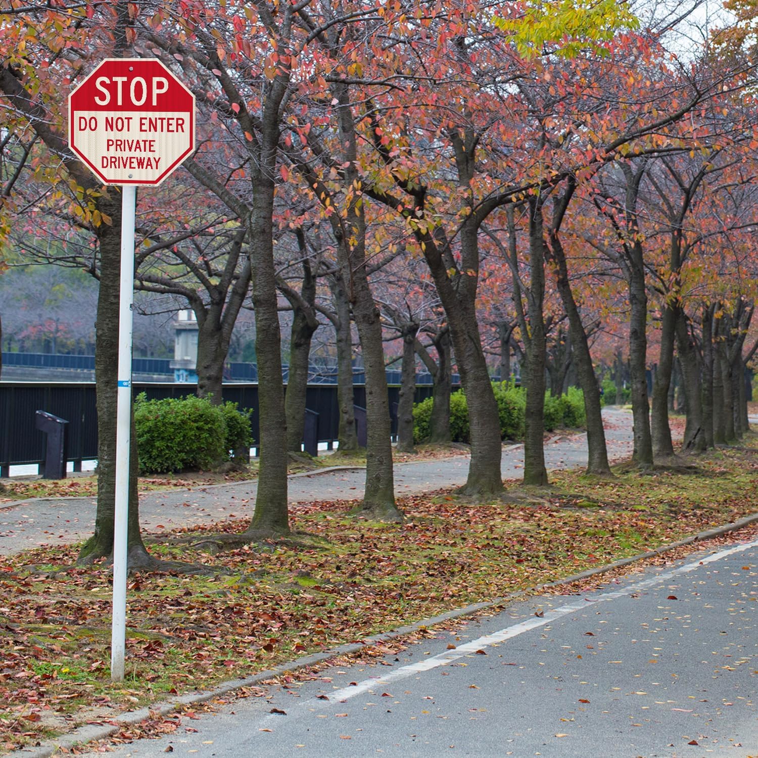 SmartSign Stop Do Not Enter, Private Driveway Sign 18" x 18" 3M High Intensity Grade Reflective Rust Free Aluminum, Weather Resistant, Waterproof, Durable Ink, Easy to Mount